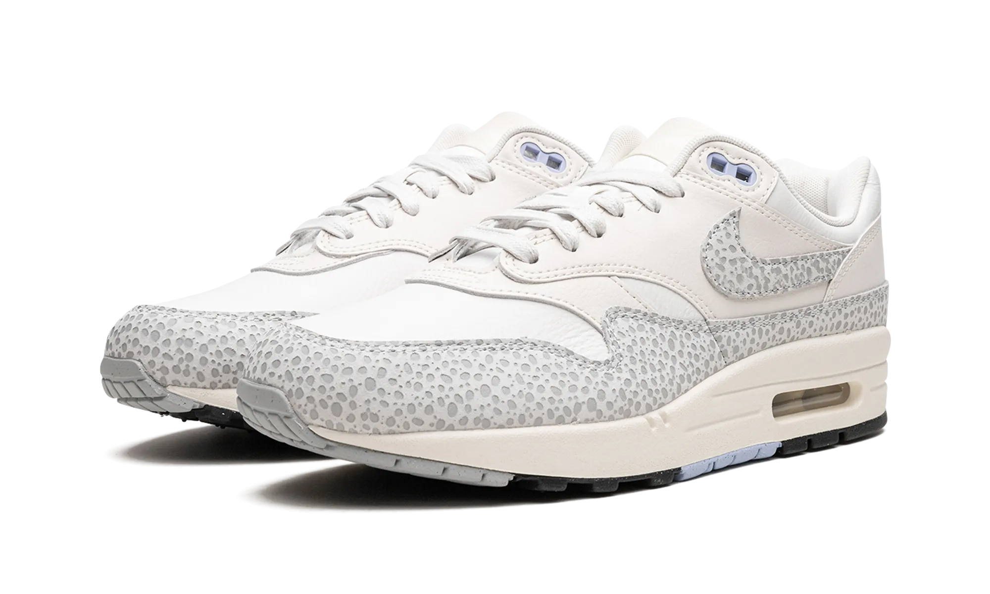 superhero - themed running option AIR MAX 1 MNS WMNS "Summit White"