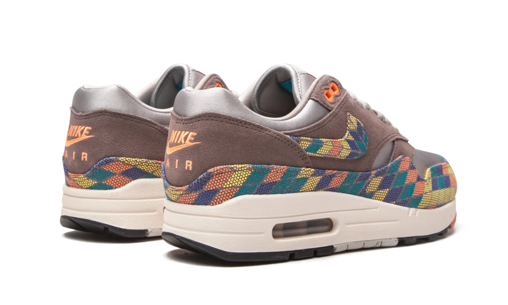 Customizable Option circus - themed running gear Air Max 1 "N7"