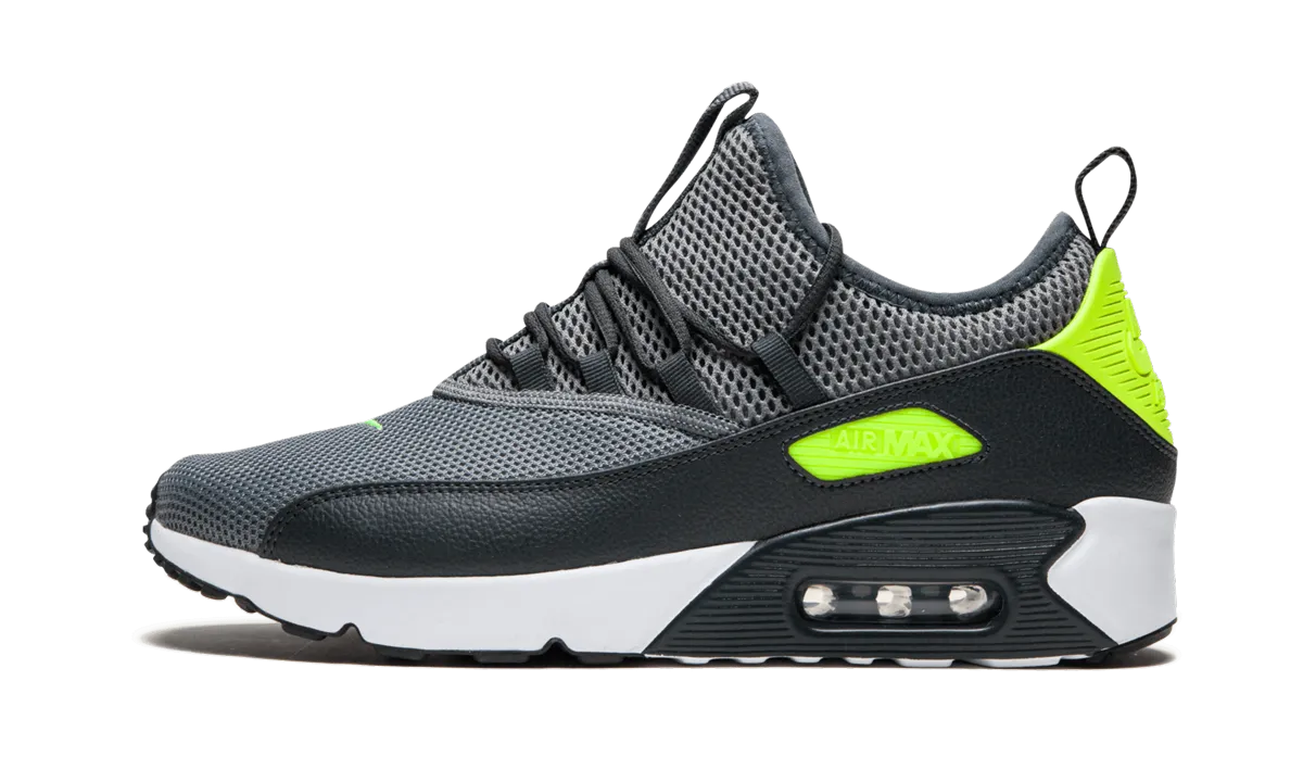 Air Max 90 EZ Well-liked glow - in - the - dark run running gear