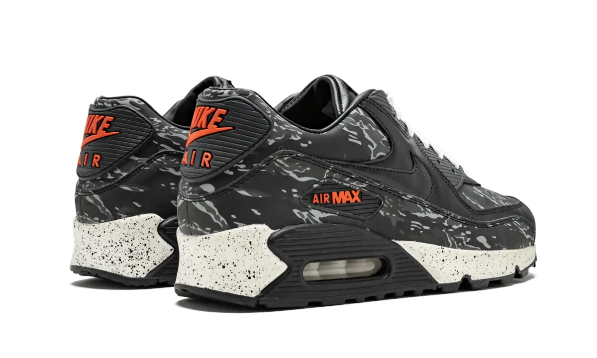 glossy - finish - design shoes Air Max 90 Premium "Atmos"