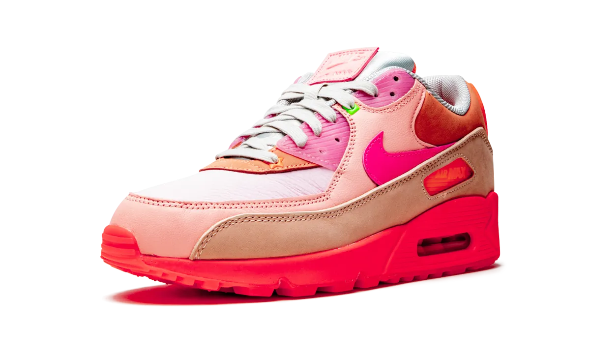 AIR MAX 90 PRM WMNS "Platinum Crimson/Bright Purple" spandex shoes running in an underpass area shoes