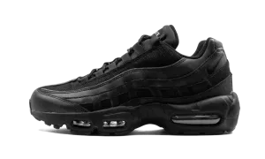MeshVentilation Trail Air Max 95 Essential "Triple Black"