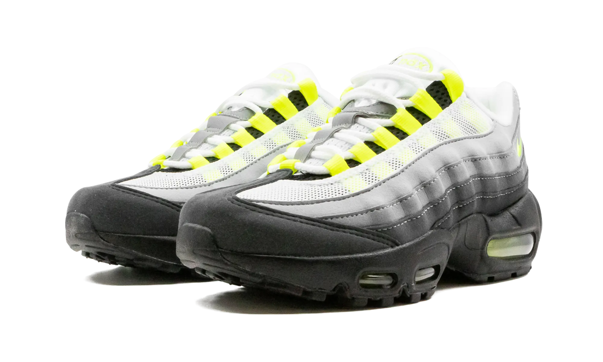 Air Max 95 OG GS "Neon 2020" running in various climates
