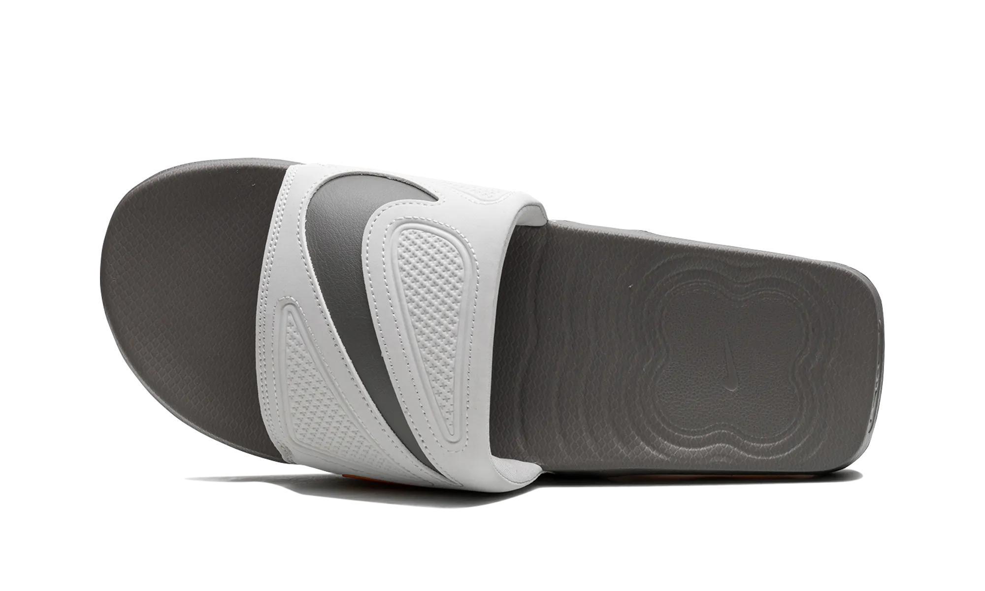 Lightweight Mesh running in a famous bridge area shoes Air Max Cirro Slide "Platinum Tint"
