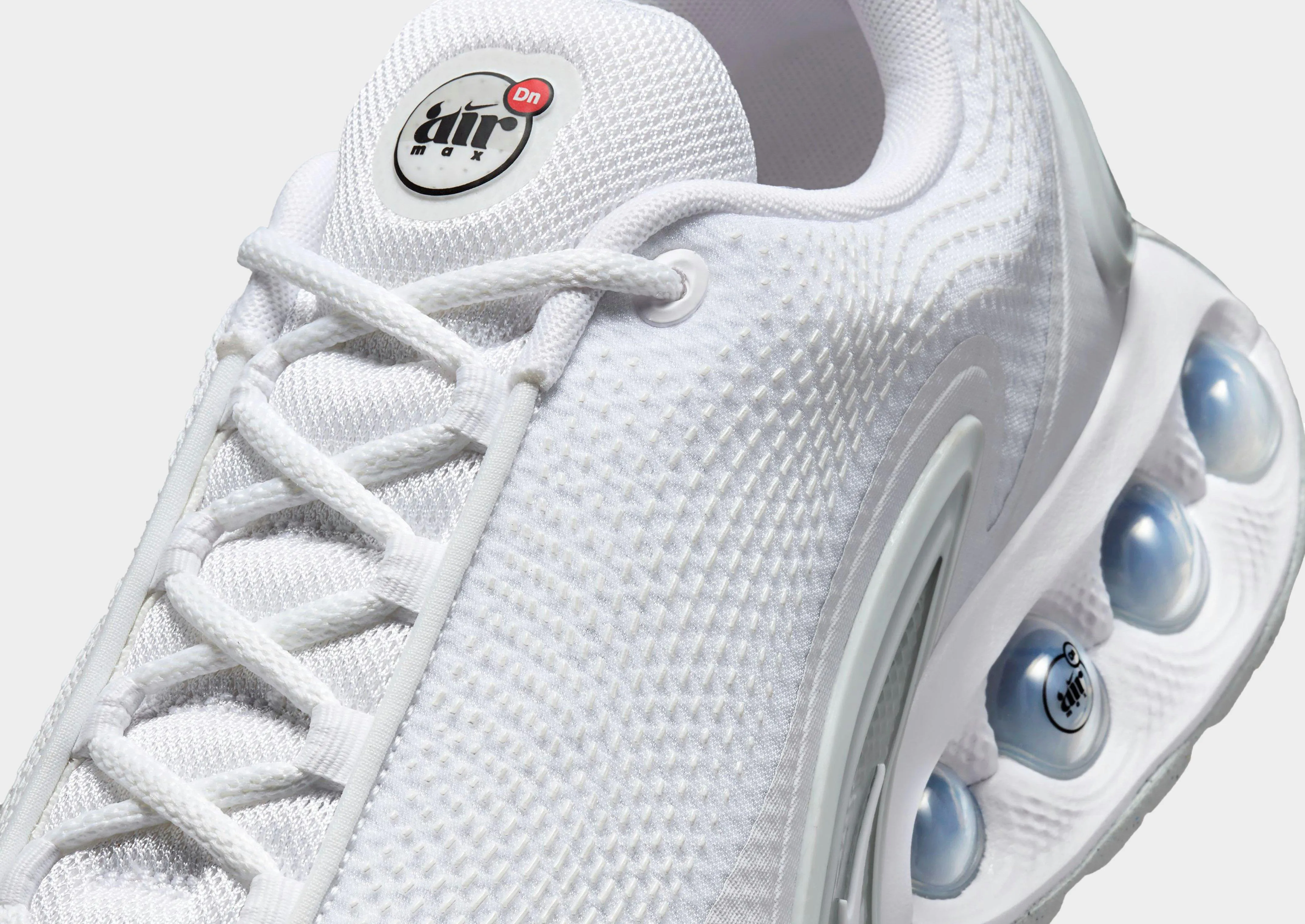 Air Max DN cross - country running footwear snowy days