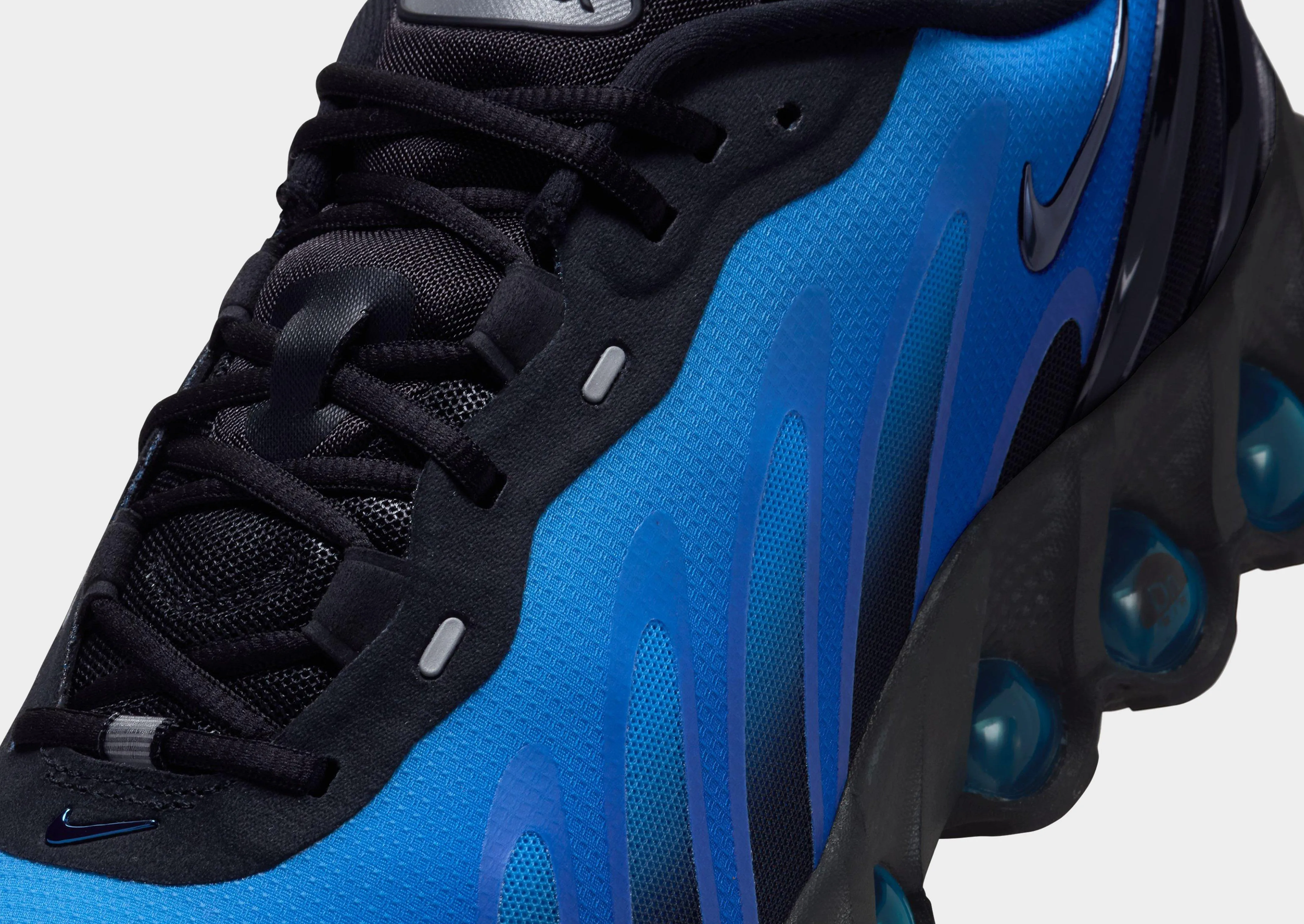 aerobic running wear Air Max DN8
