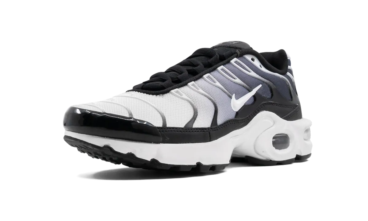 Air Max Plus GS suitable for sports events
