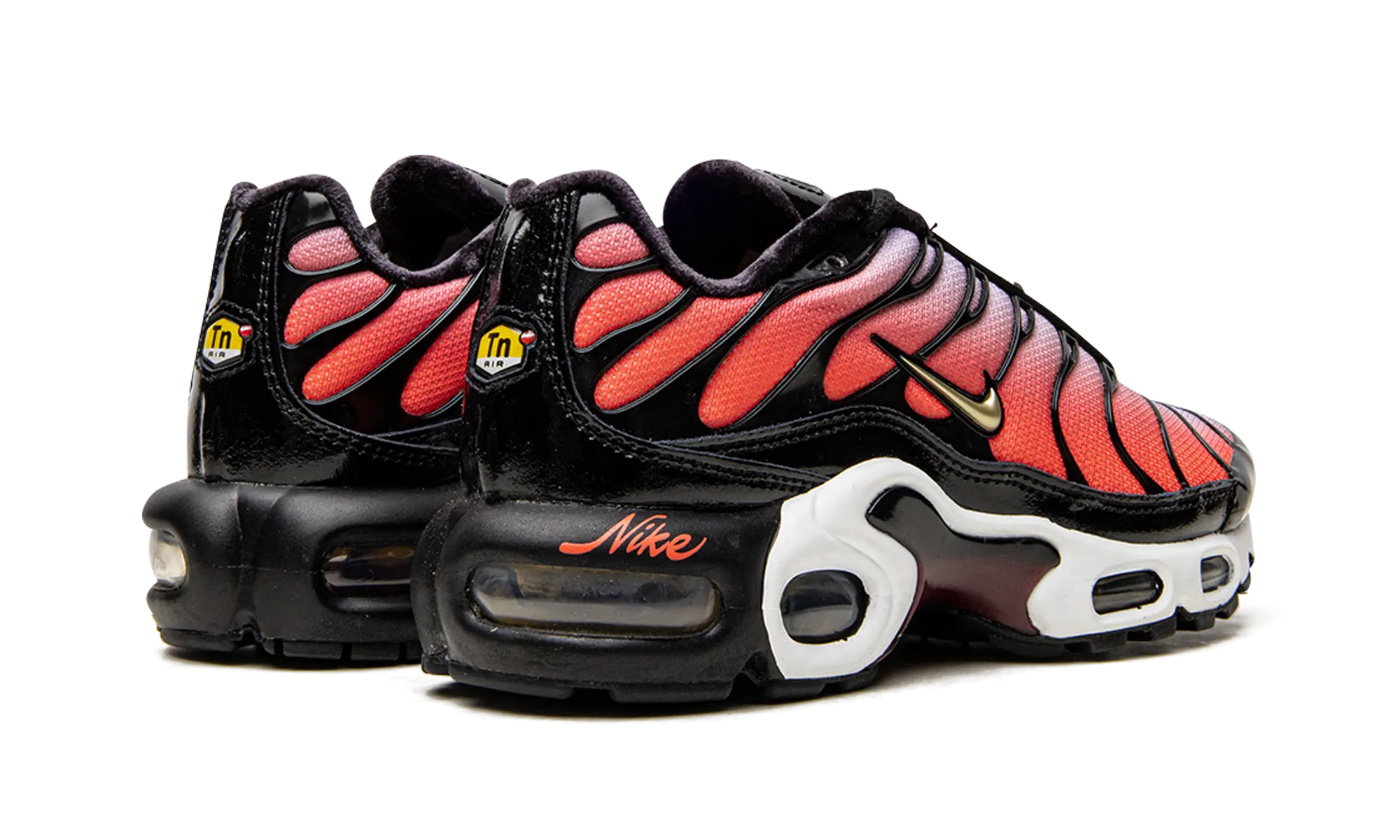 running in a community park shoes AIR MAX PLUS MNS WMNS "Sisterhood"