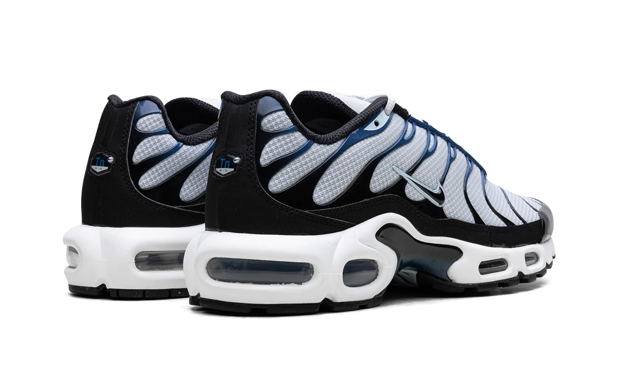 Air Max Plus "Pure Platinum/Black" social interaction