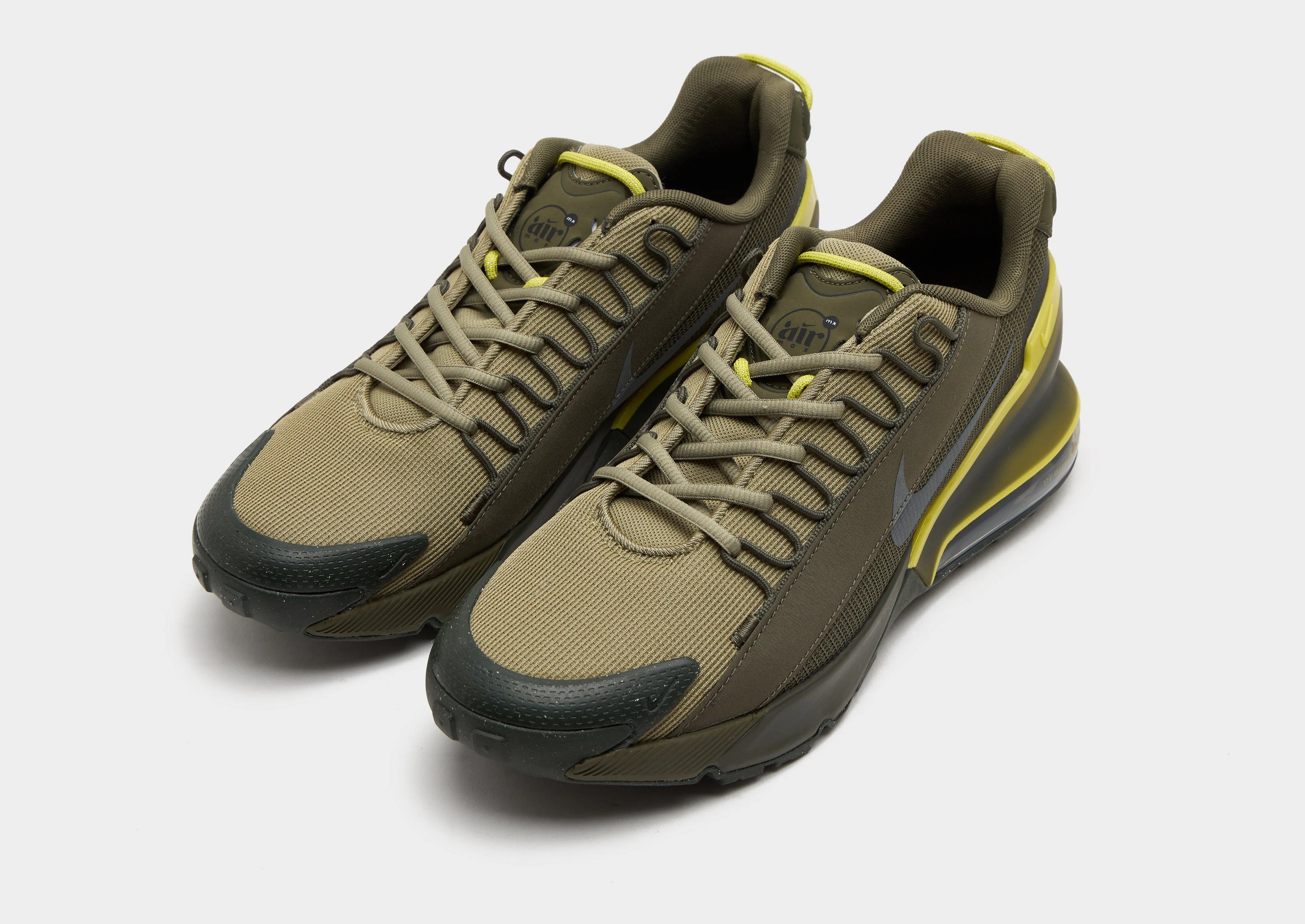 powerful - running Air Max Pulse Roam