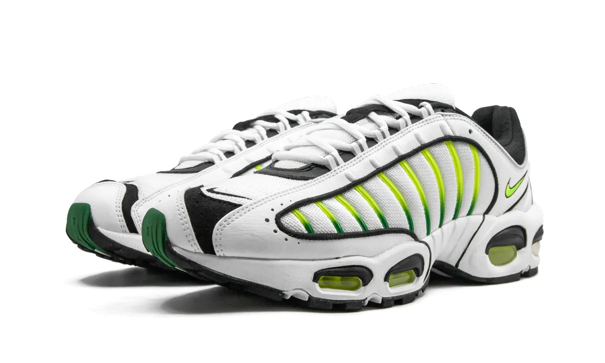 running on asphalt hurdling running shoes Air Max Tailwind 4 "OG Volt"