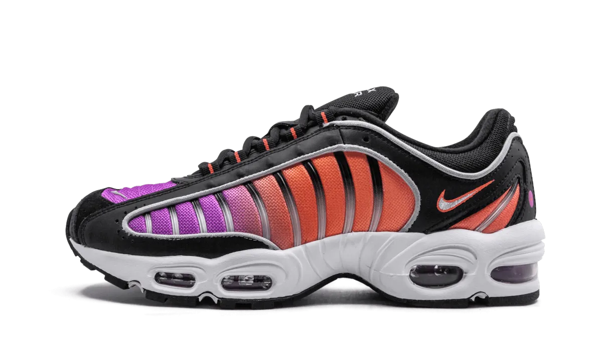Air Max Tailwind IV "Suns" Strength training