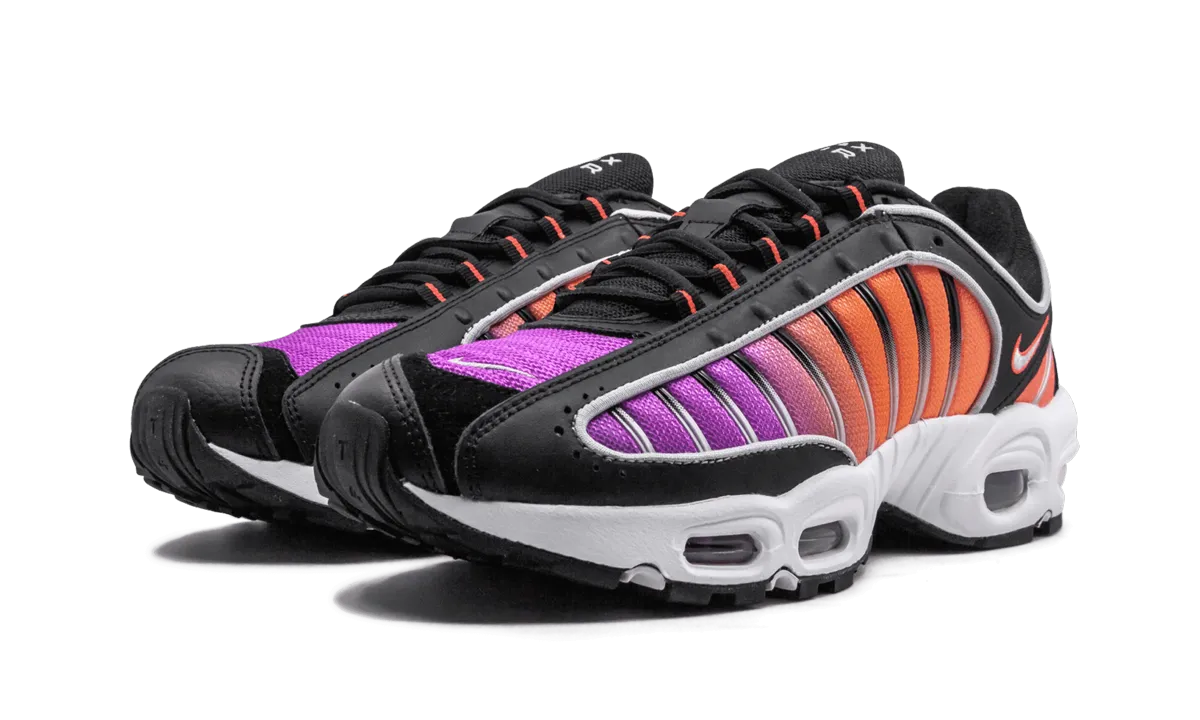 Minimal Look Air Max Tailwind IV "Suns"