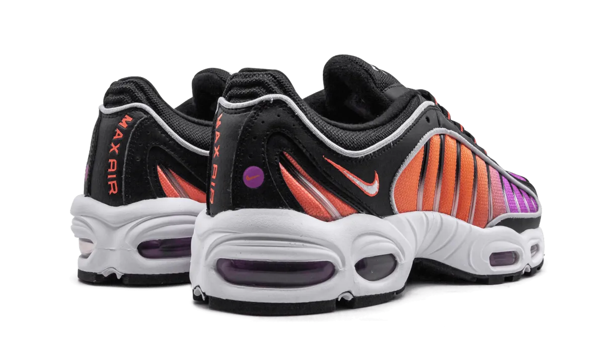 running with a wide toe box Air Max Tailwind IV "Suns"