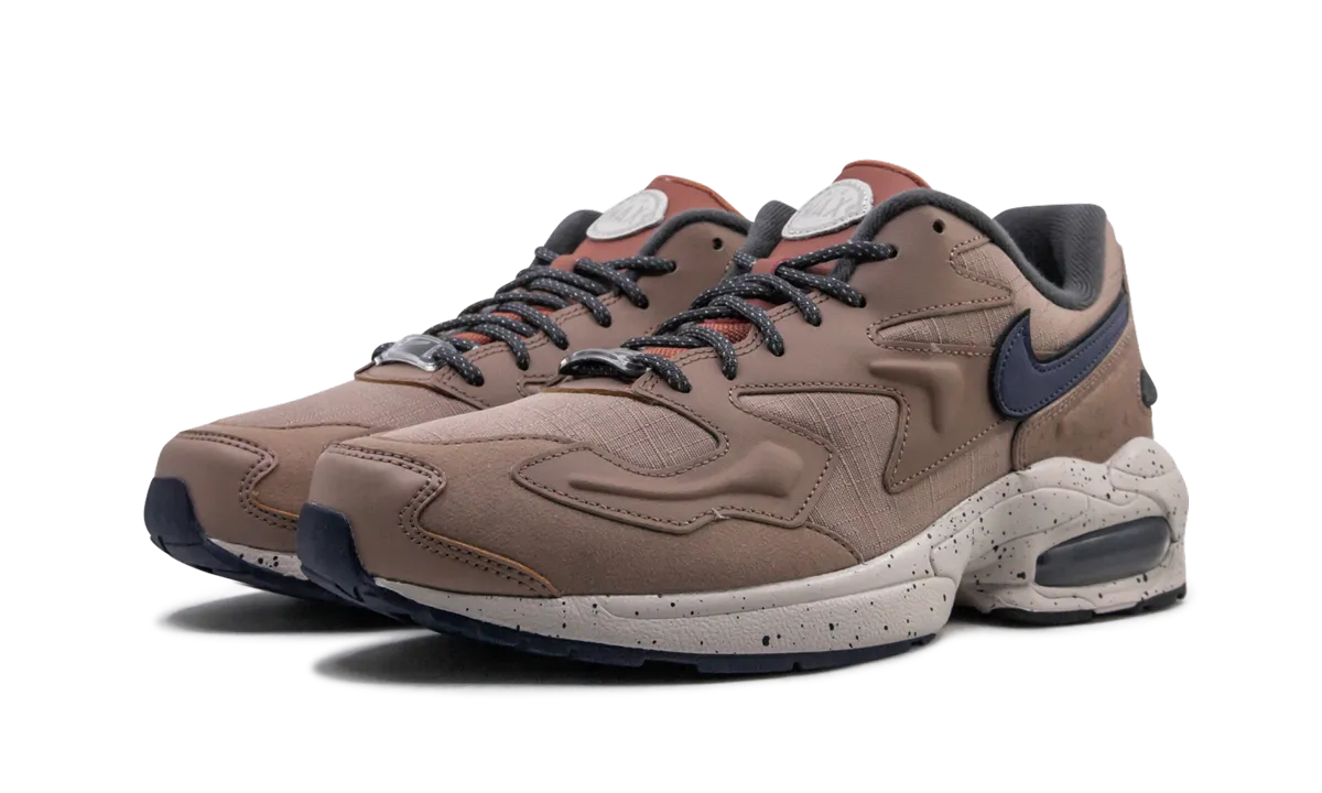 running shoes for senior men Air Max2 Light LX