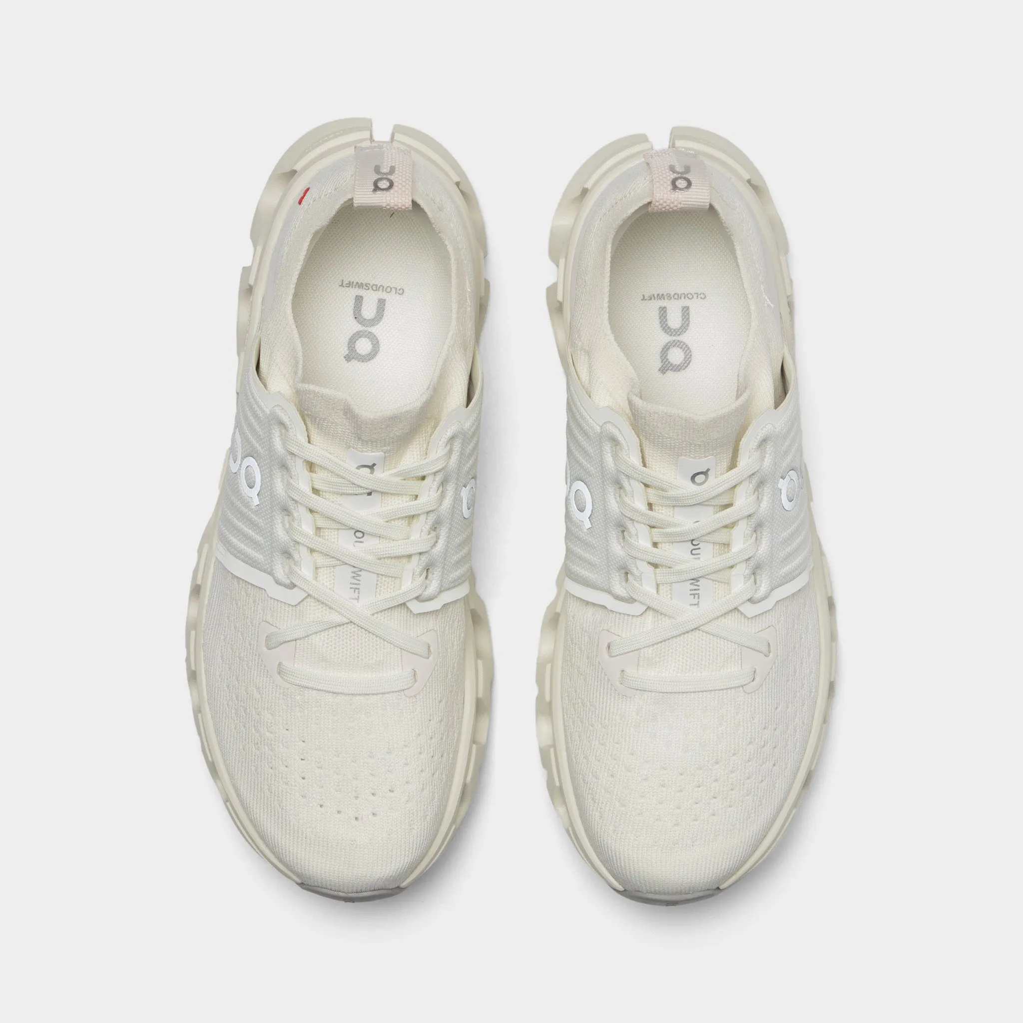 High Arch On Women's Cloudswift 4 Ivory / Sand