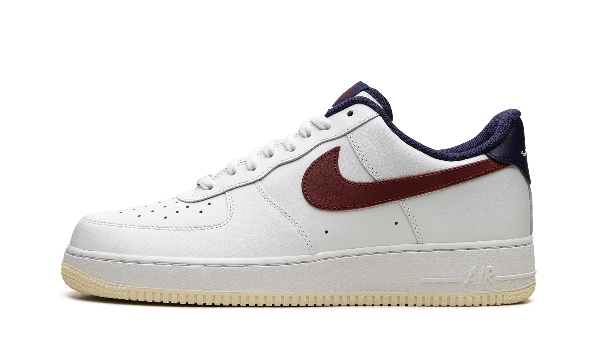 Air Force 1 Low "From Nike To You" Street Activity