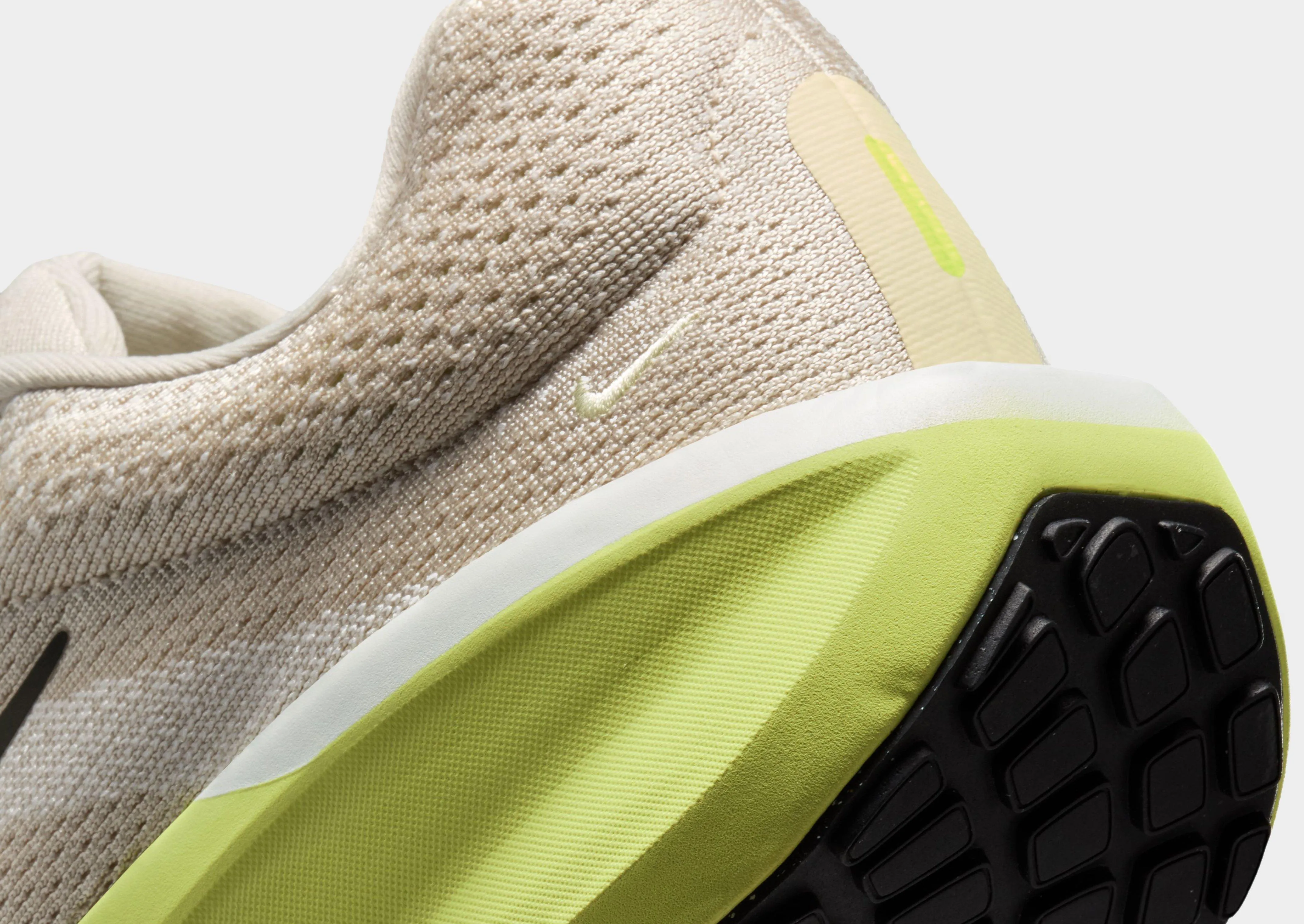 Air Winflo 11 Lightweight Outsole