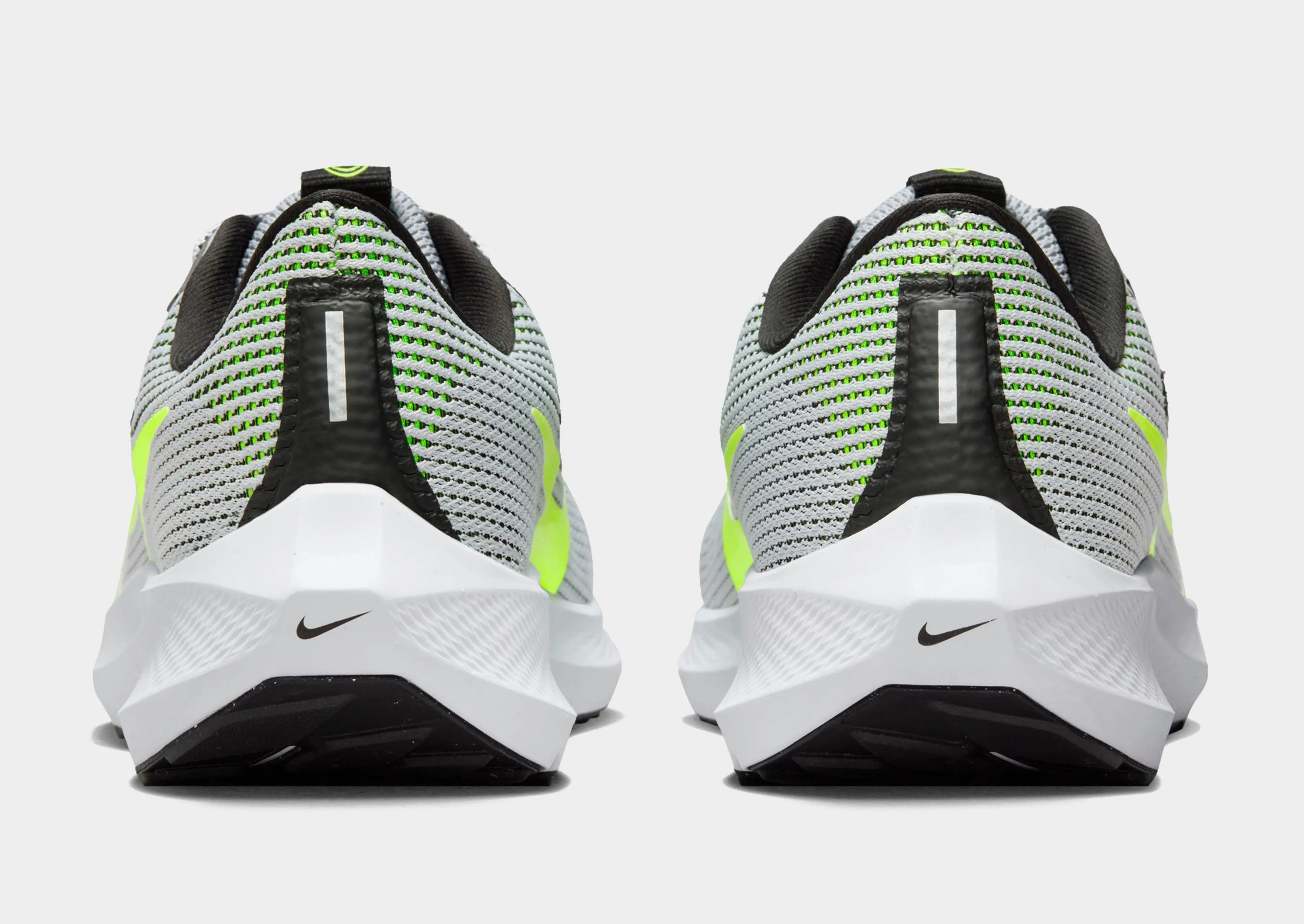 Air Zoom Pegasus 40 Adjustable Laces Shock Reduction