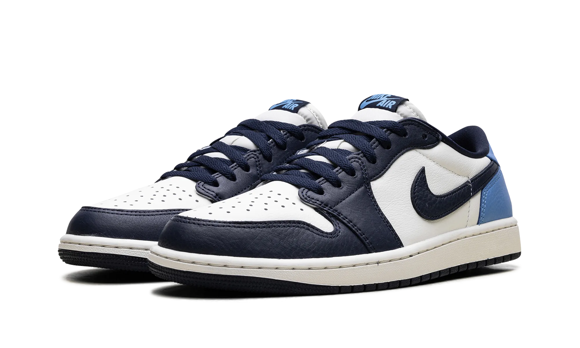 Air Jordan 1 Low "Obsidian" Fashion-forward style Airflow Chamber