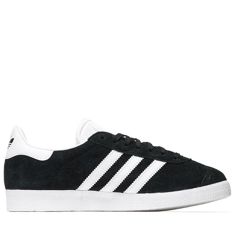Adidas Gazelle - Core Black/White Stable Landing Chill Outfit