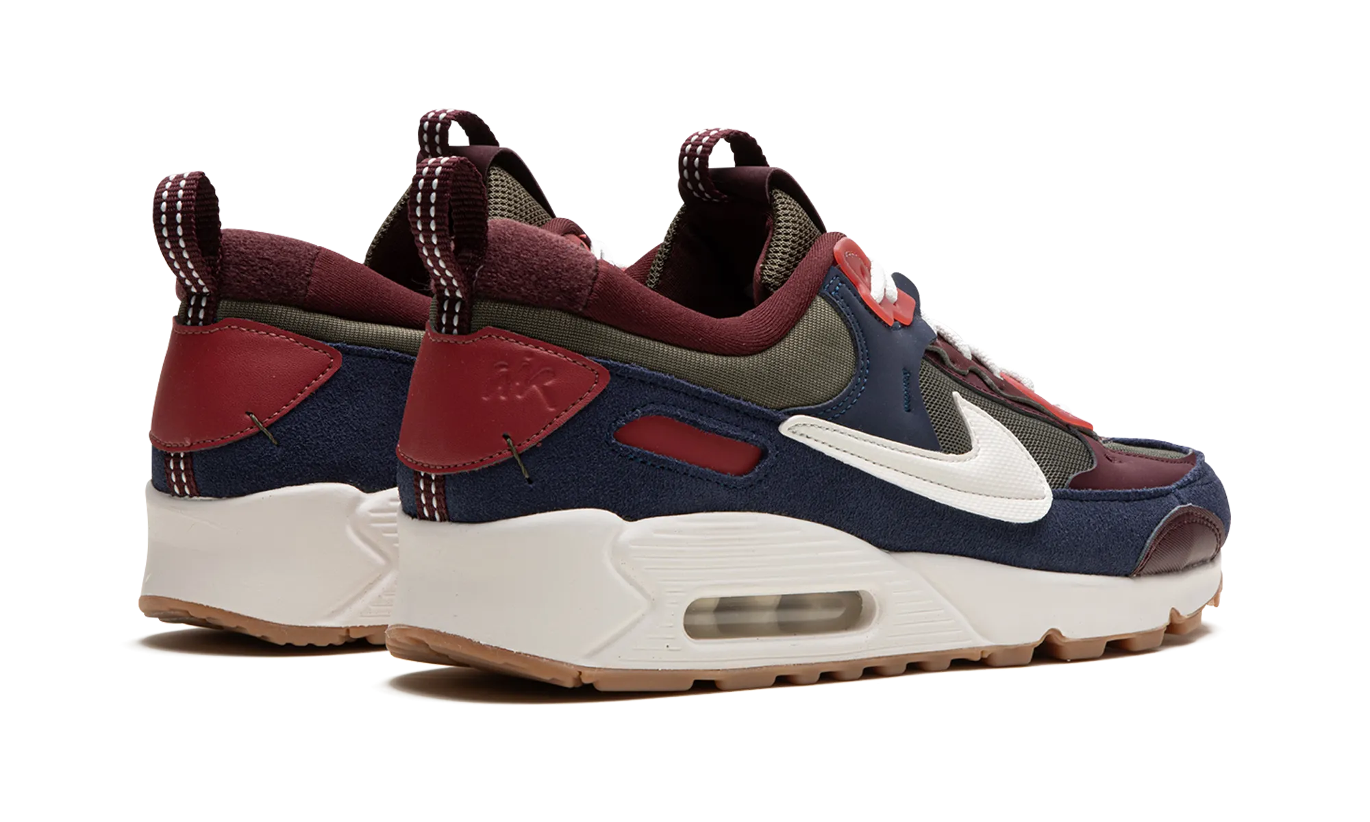 AIR MAX 90 FUTURA MNS WMNS running in a movable bridge area shoes running in a trail race shoes