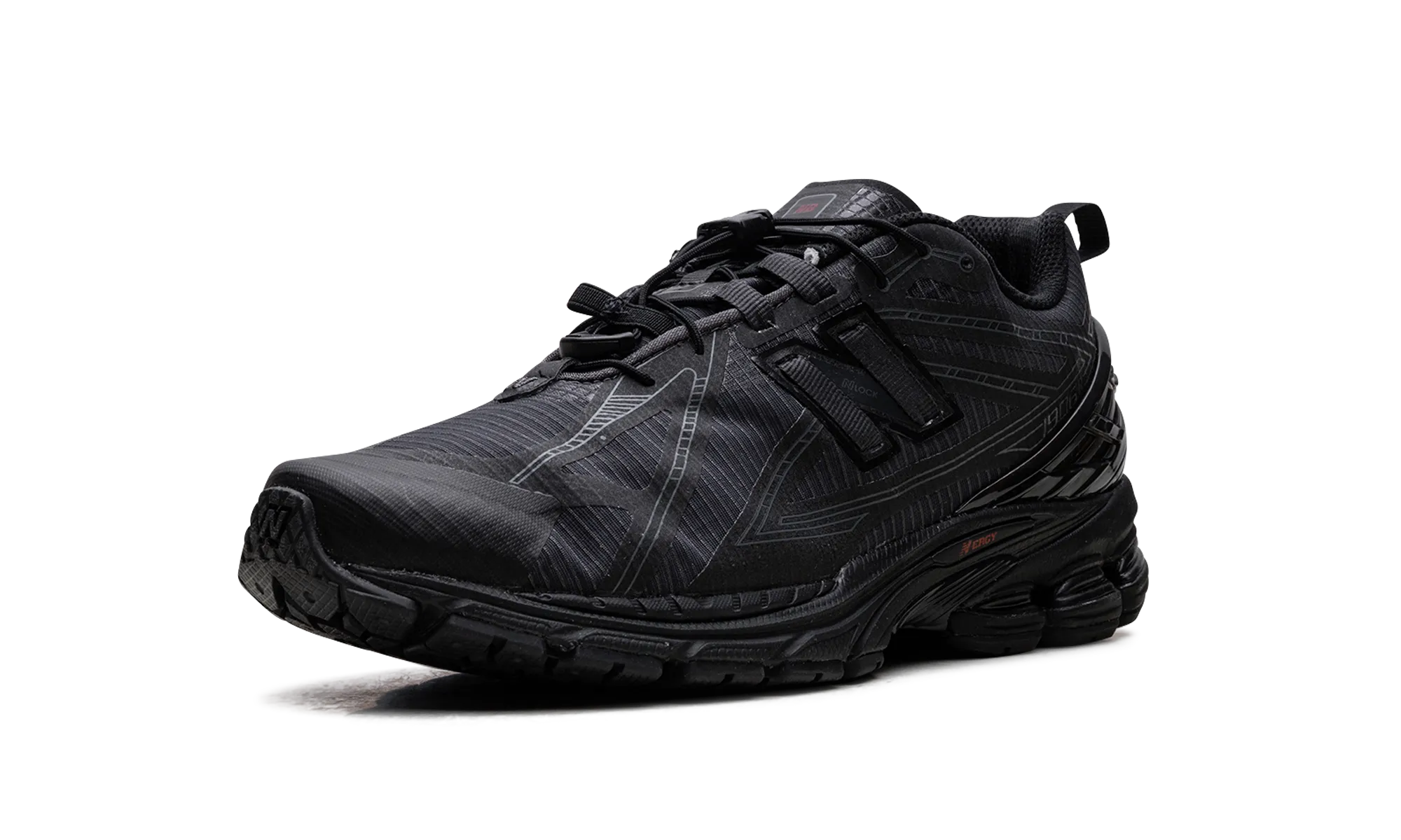 running in a gondola area shoes horror - themed running gear 1906R "Black Magnet"