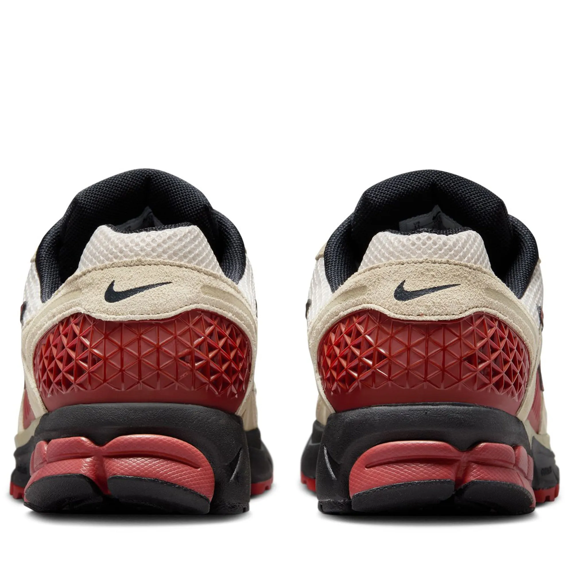 Daily Movement Active Fit Nike Zoom Vomero 5 - Desert Khaki/Black