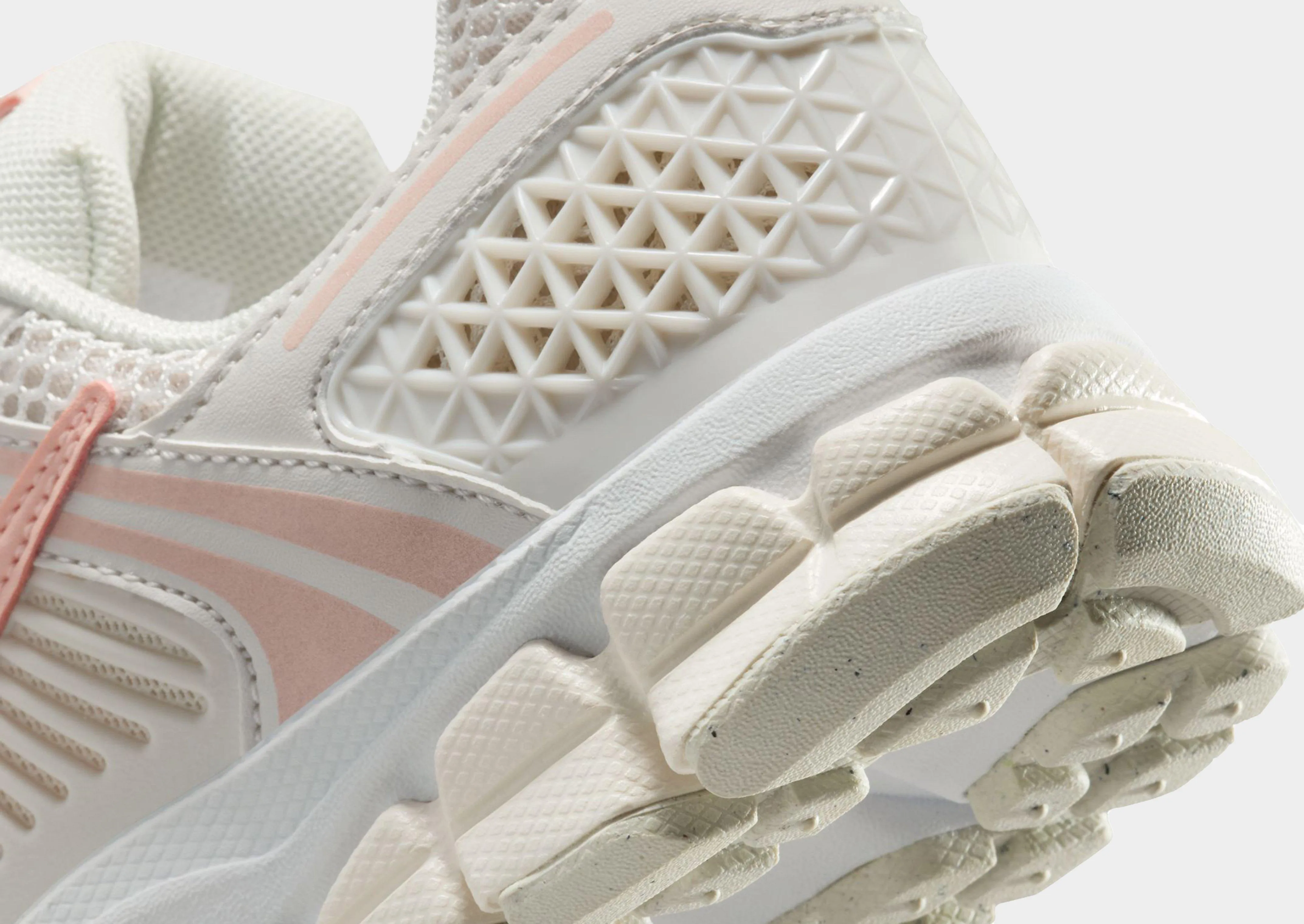 Vomero 5 Junior's Stylish Footwear