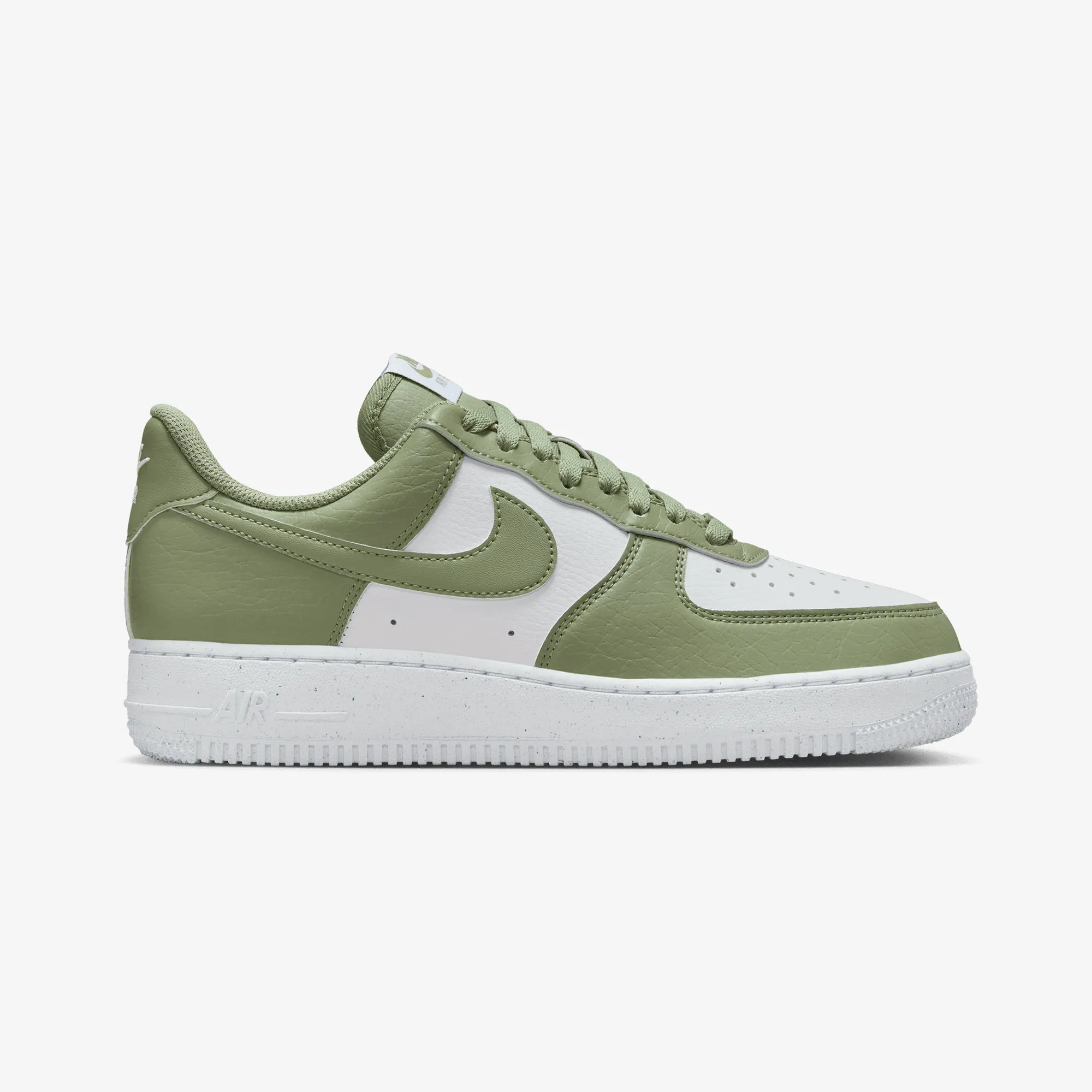 NIKE | AIR FORCE 1 '07 NEXT NATURE { WHITE/OIL GREEN-WHITE Active Zone