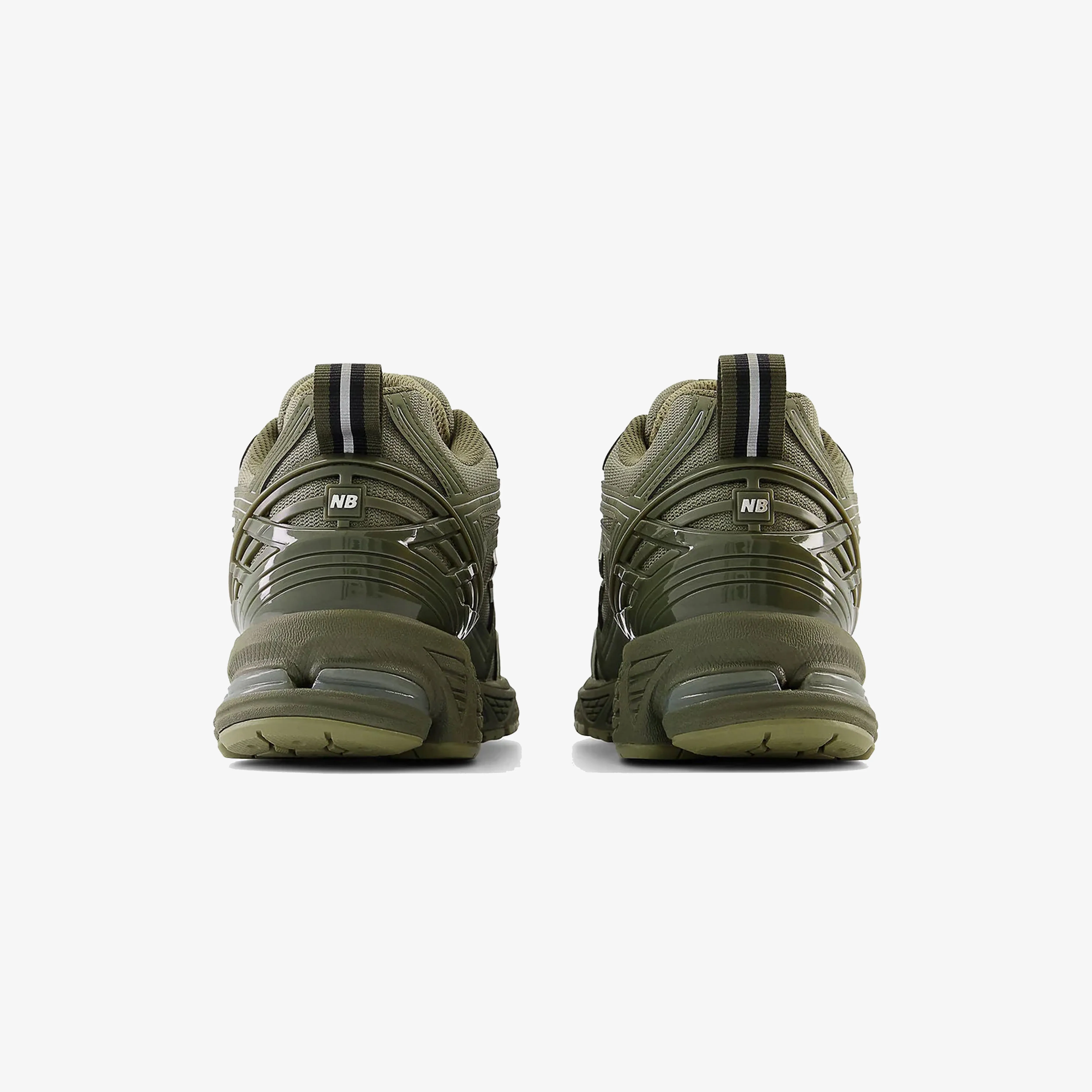 Traction Fit Improved features New Balance | 1906R { DARK MOSS