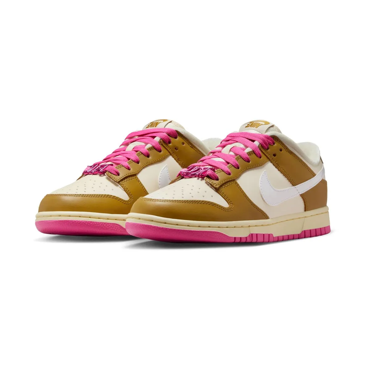Nike Dunk Low SE Women's Shoes Tailored Comfort