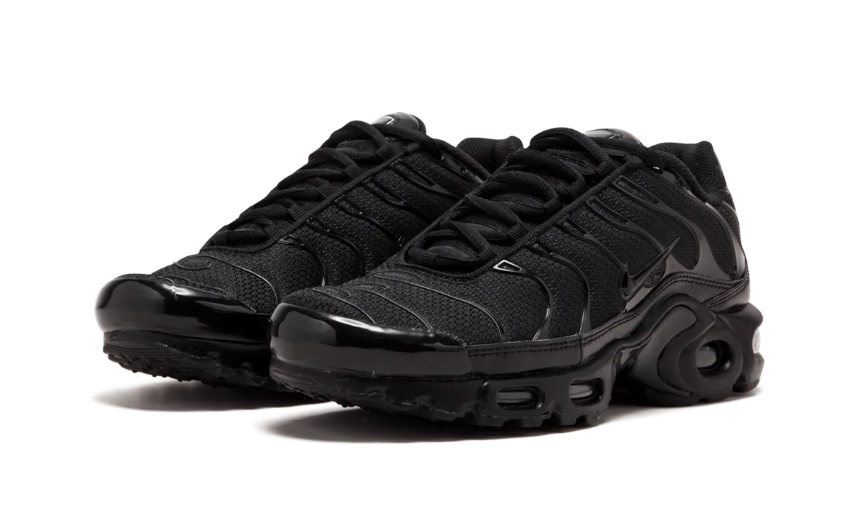 Air Max Plus "Triple Black" Reliable Construction