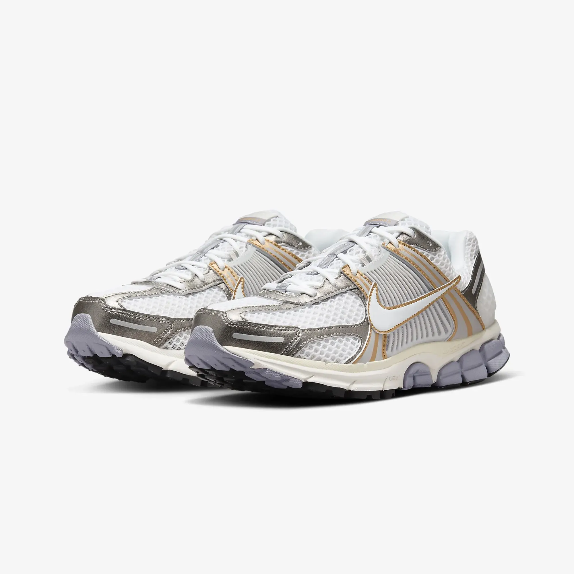 Quick Motion NarrowFit NIKE | ZOOM VOMERO 5 { PLATINUM TINT/WHITE-MTLC PEWTER