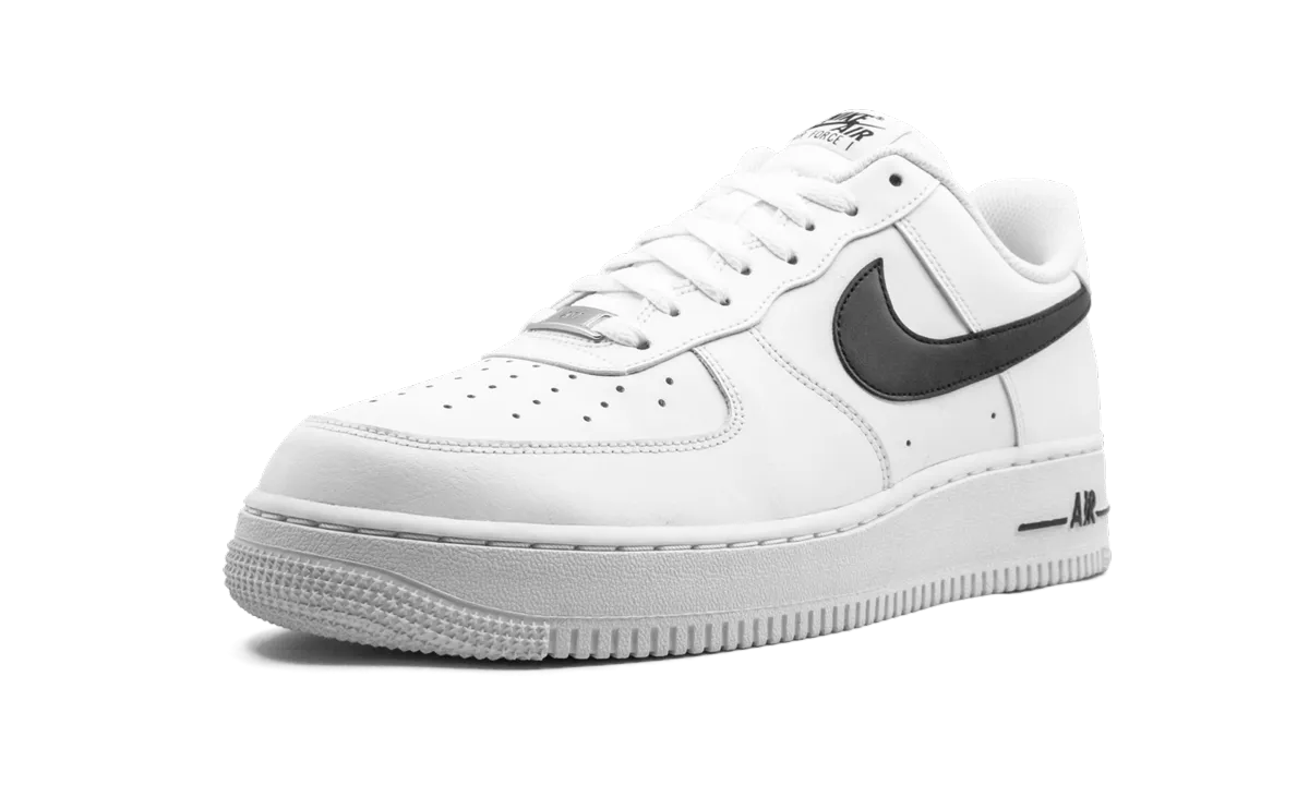 Smooth Soles Air Force 1 '07 AN20 "White / Black"