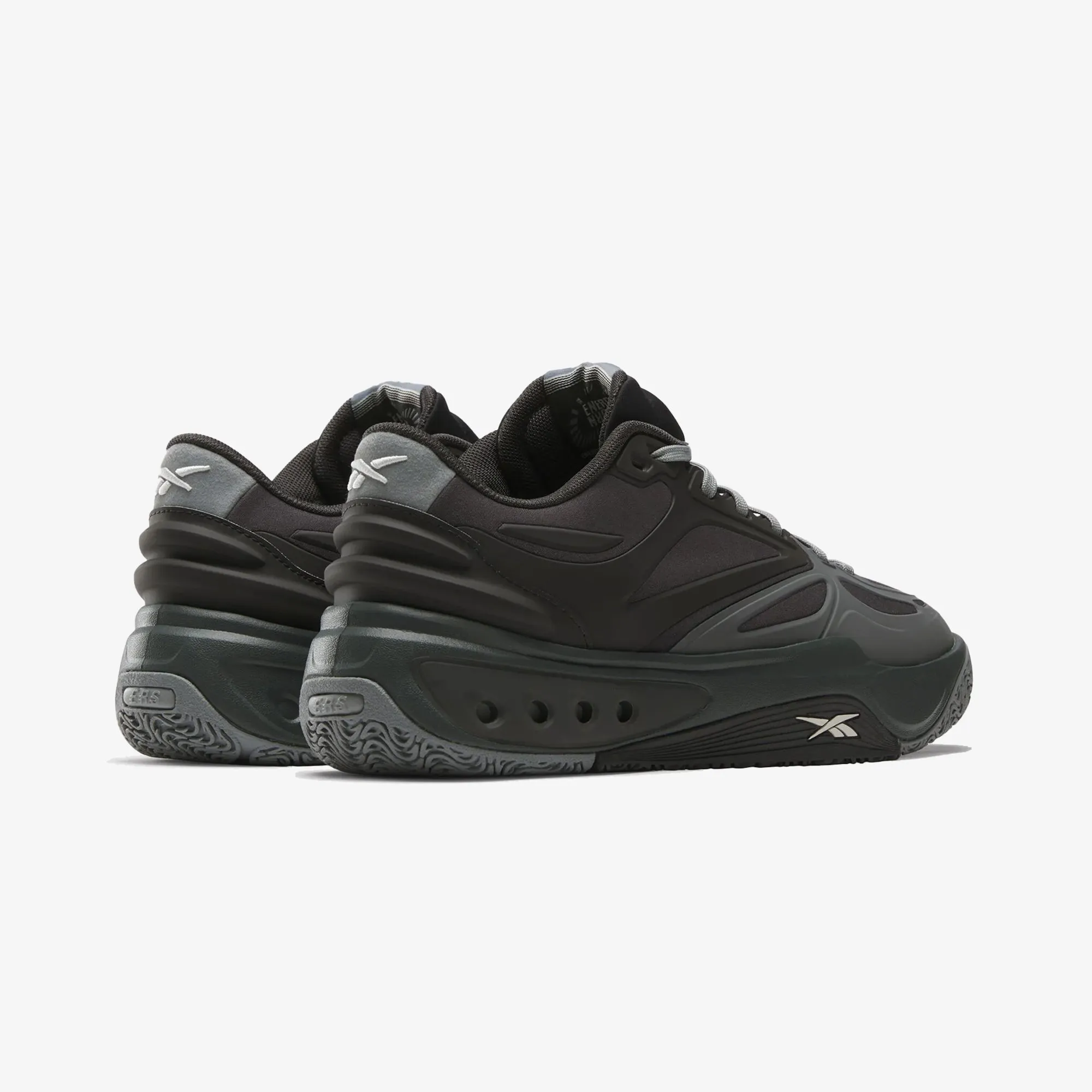Reebok | ENGINE A BASKETBALL { BLACK Pair Quick Trend Glow