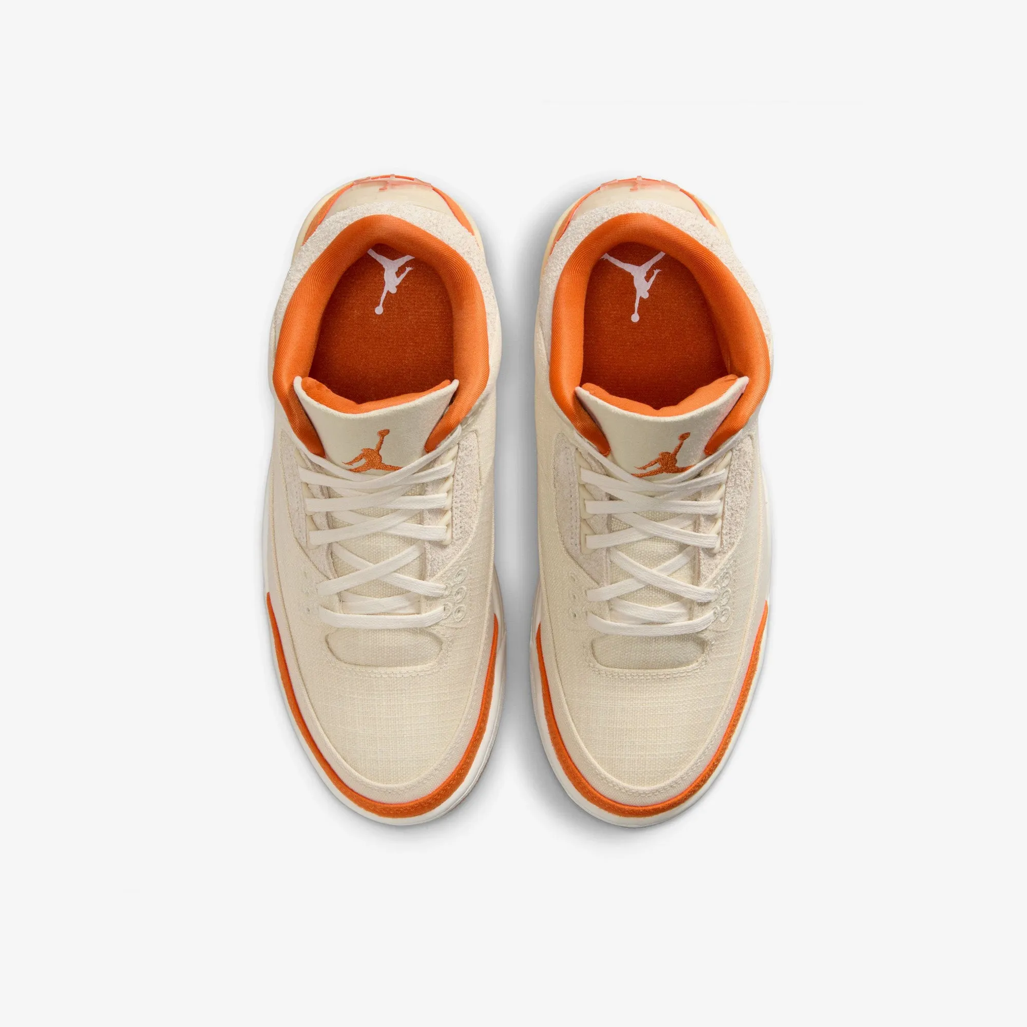 Wmns Air Jordan 3 Retro lace up closure