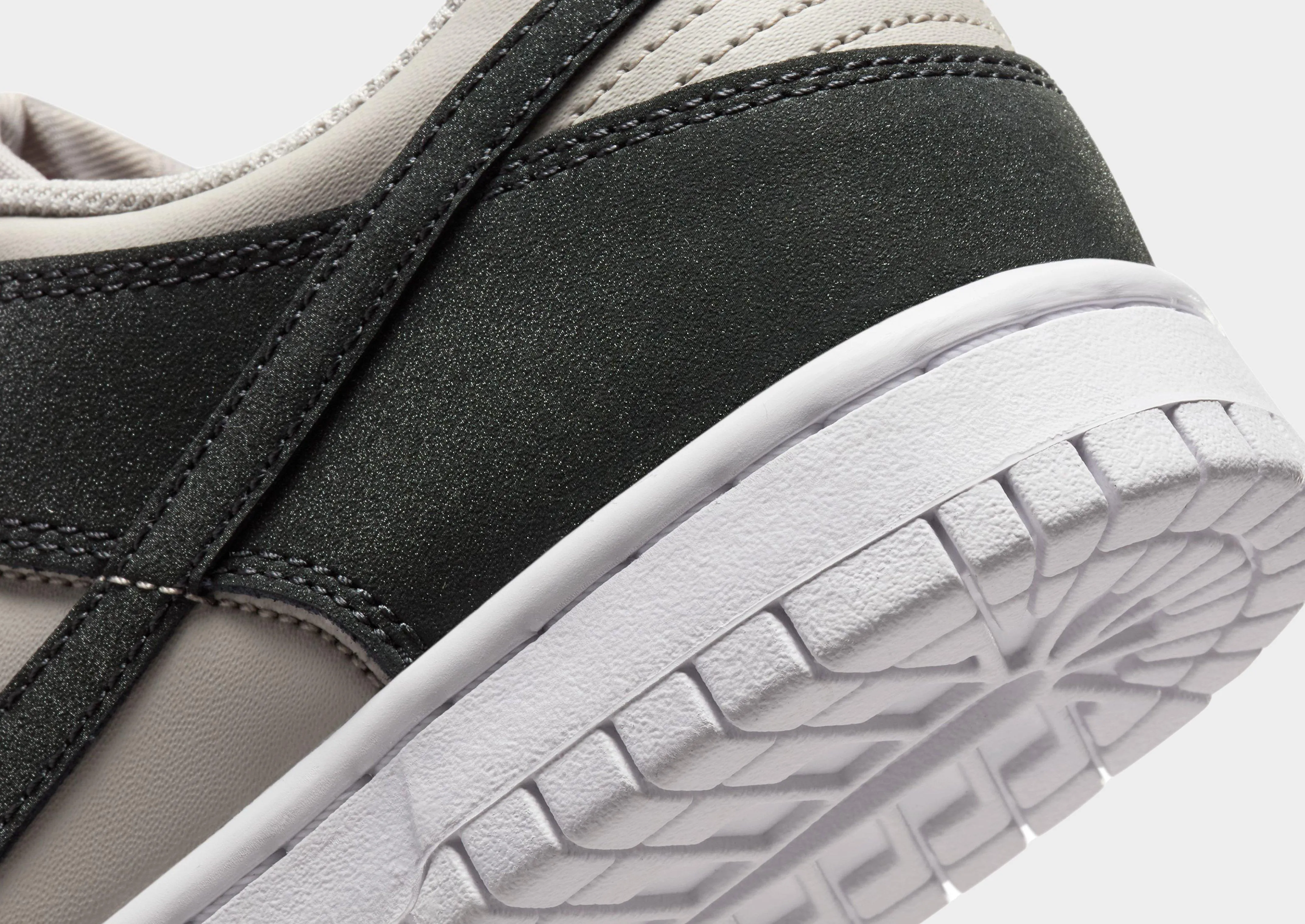 Dunk Low Junior's Morning Step breath easy