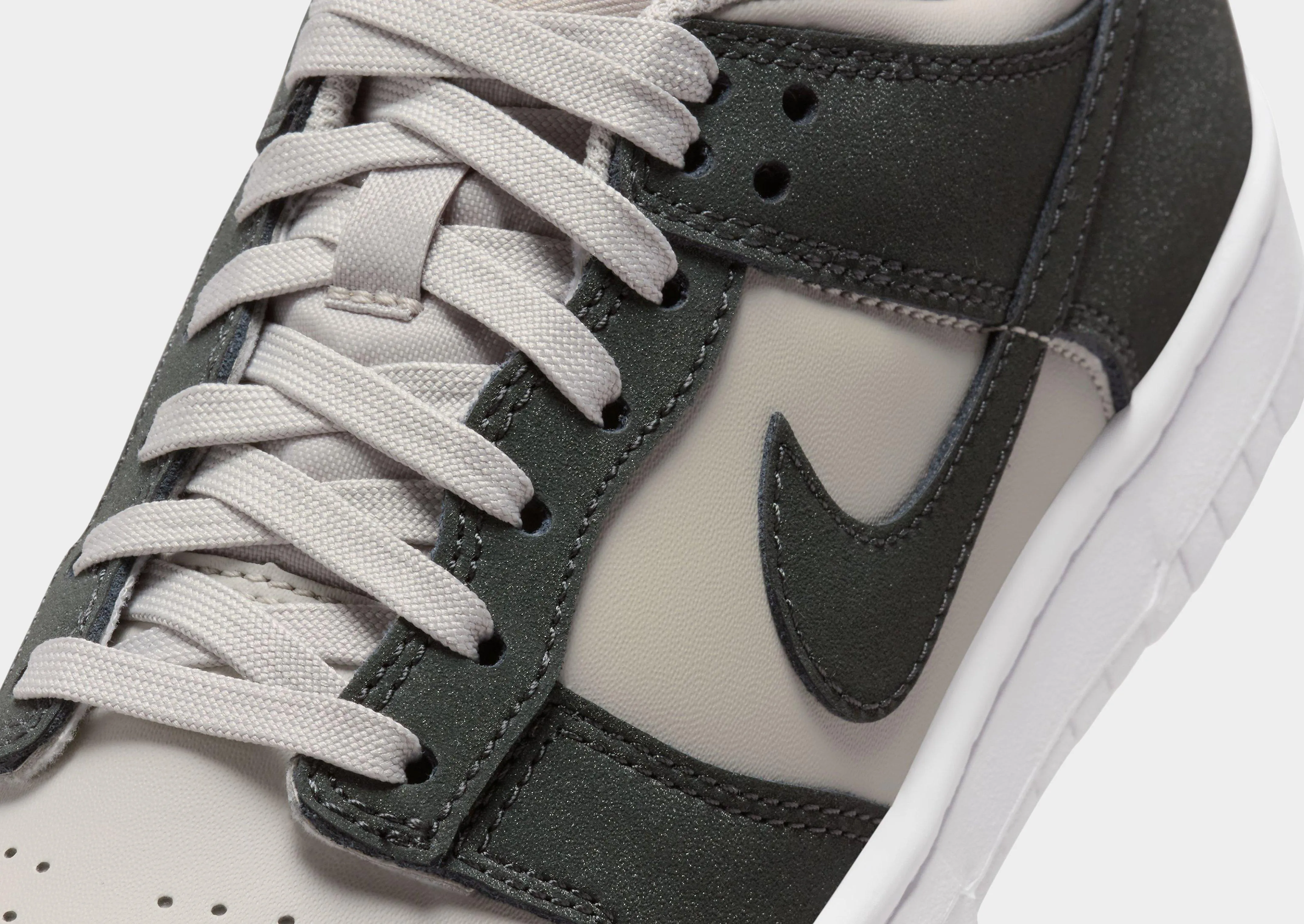 Dunk Low Junior's Fashion Layer