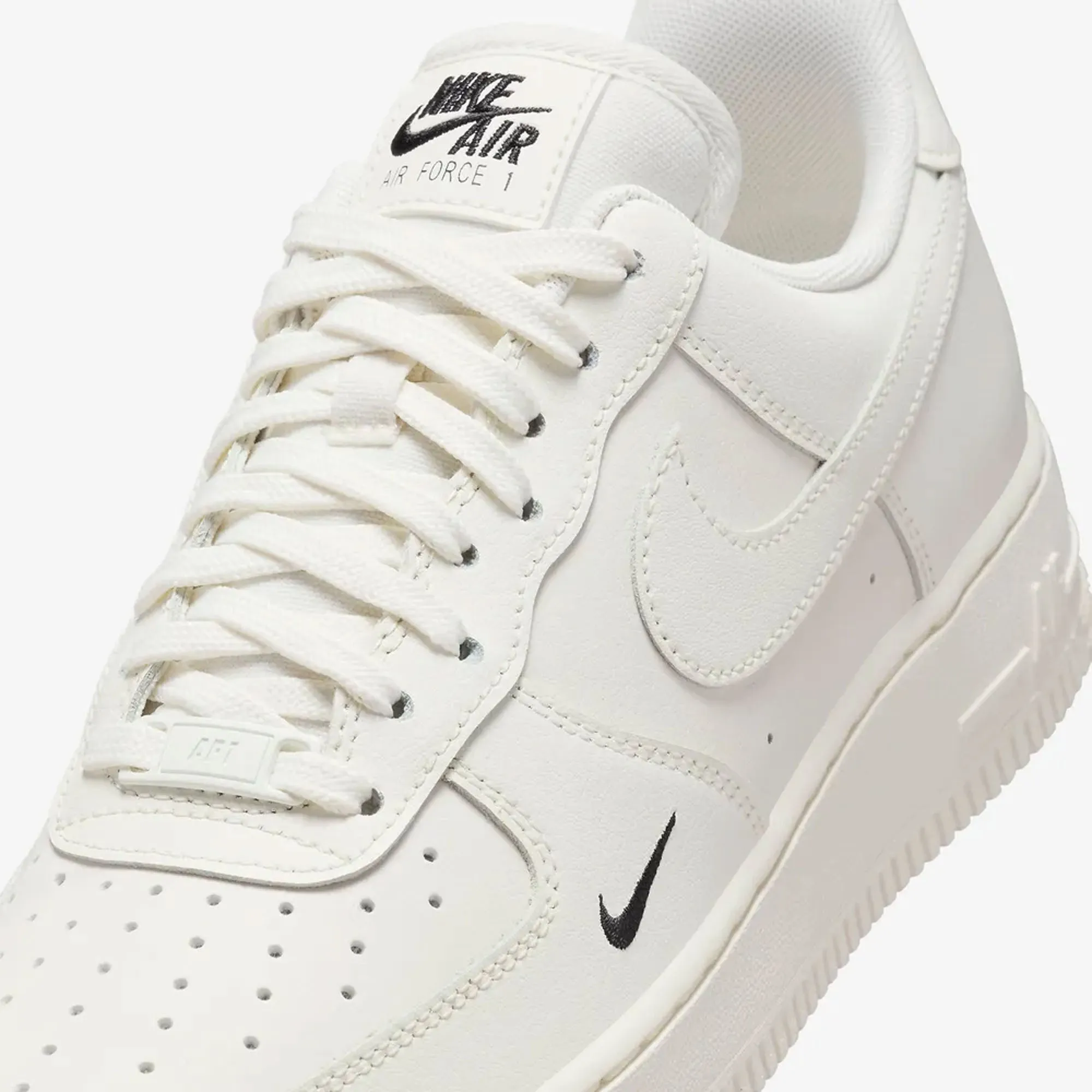 Energy Step Reactive Cushioning NIKE | AIR FORCE 1 '07 ESSENTIAL { SAIL/SAIL-BLACK