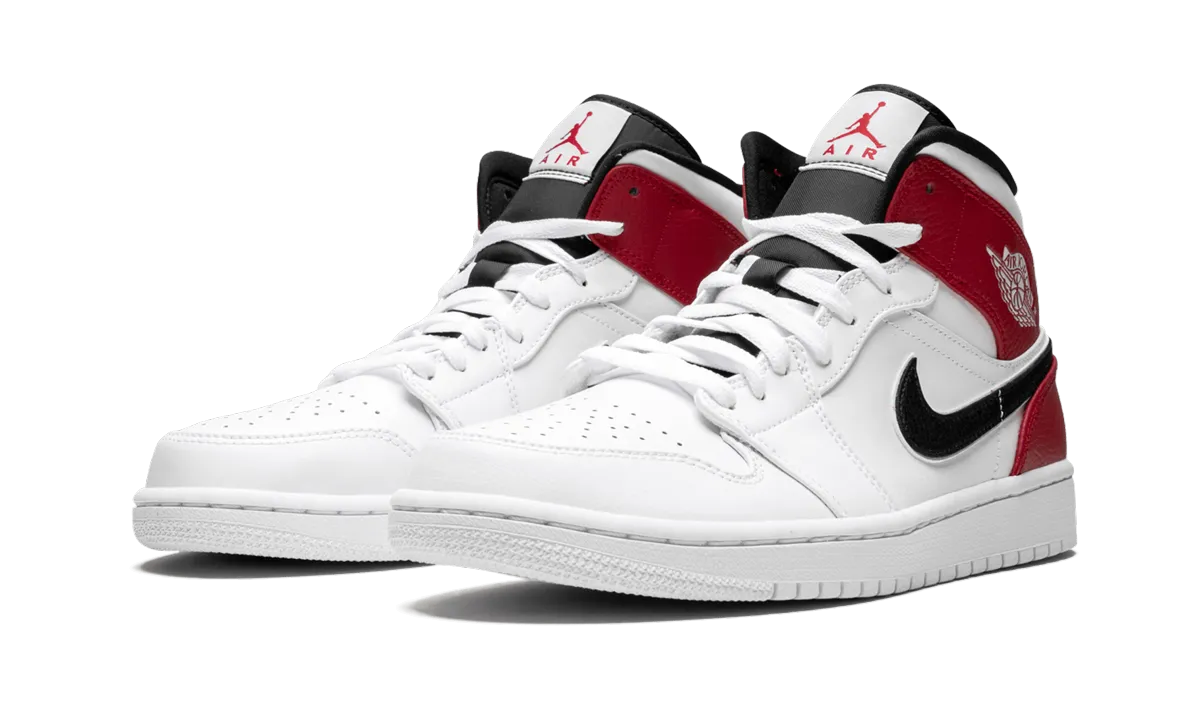Hexagonal Tread Pattern Air Jordan 1 Mid "White Chicago"