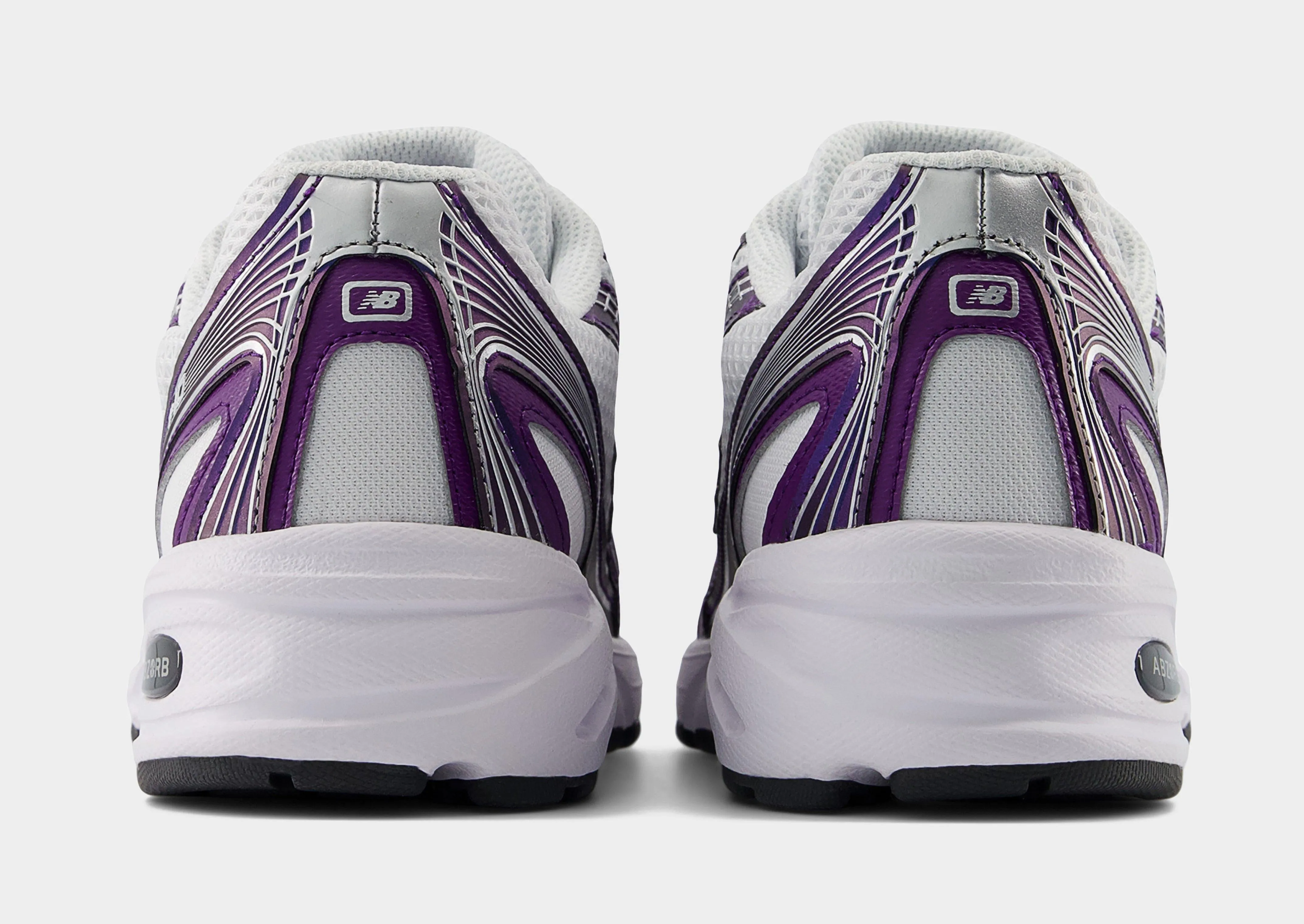 740 road use stability - focused running shoes