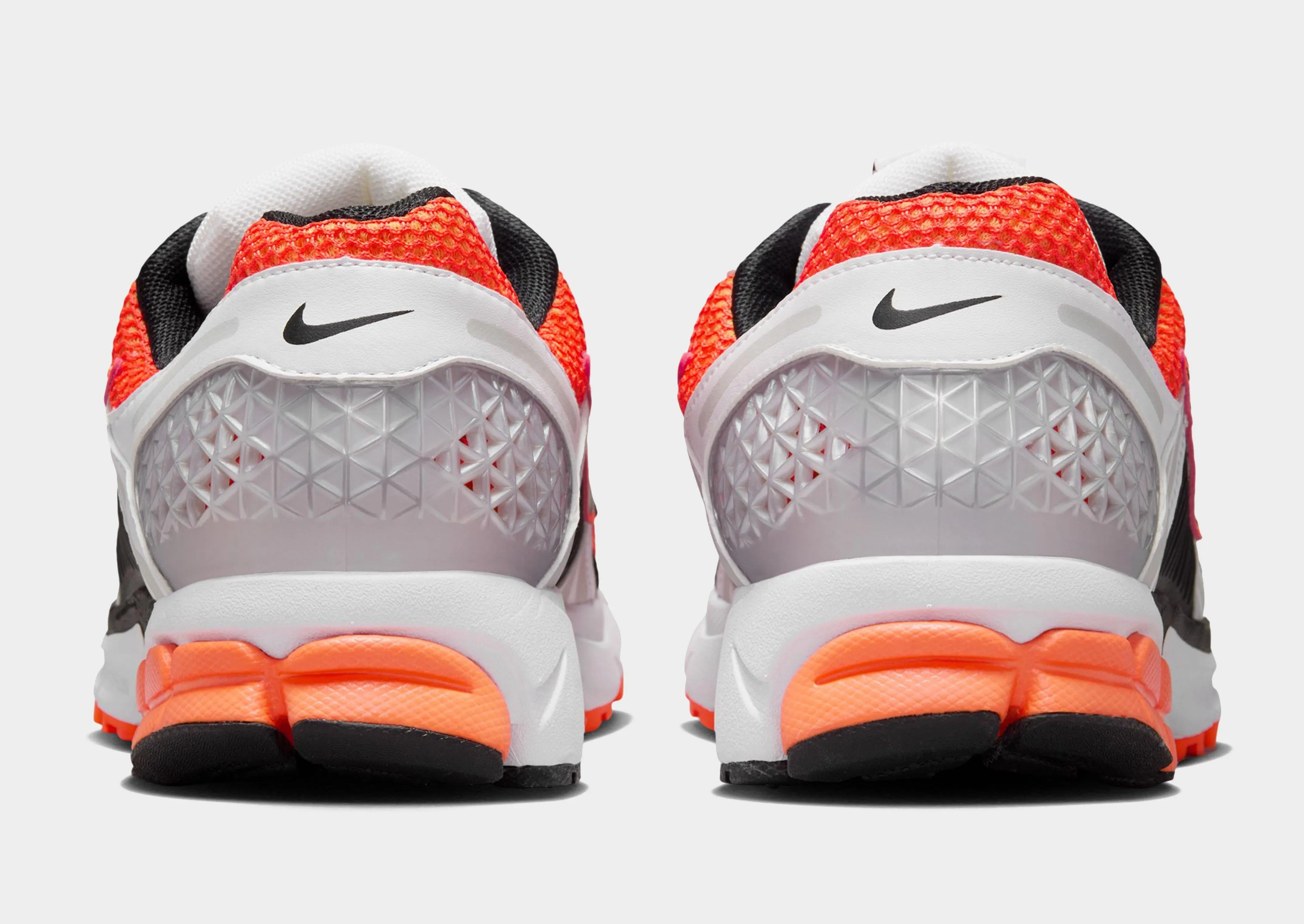 Zoom Vomero 5 running with a low - top design forefoot support