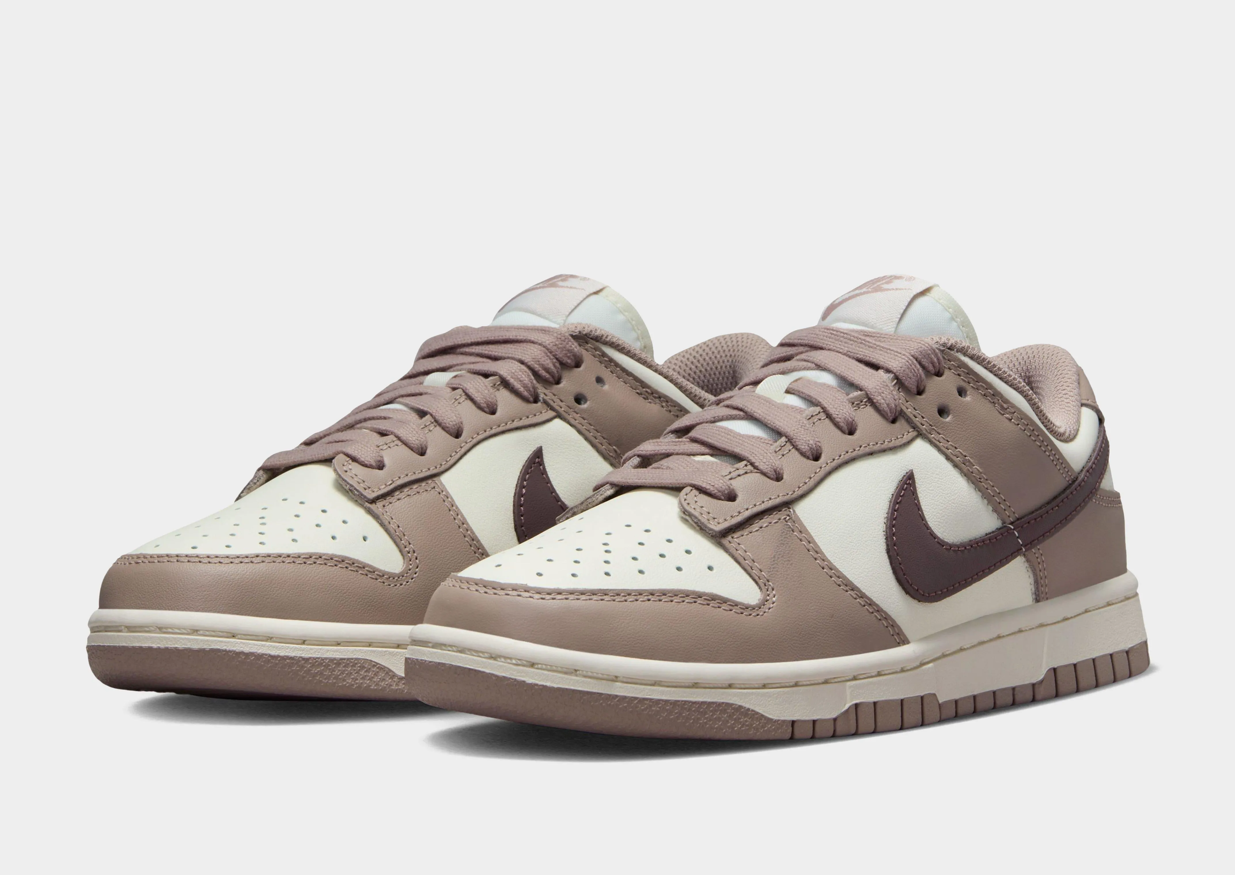 Dunk Low Women's Street Smart
