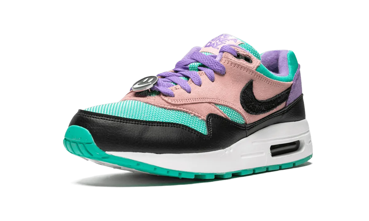 smooth - finish shoes running in local races shoes Air Max 1 NK Day (GS) "Have a Nike Day"