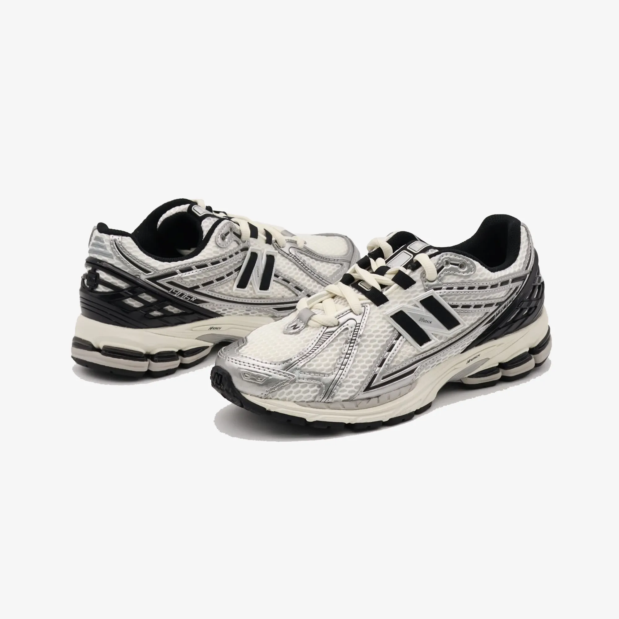 New Balance | 1906R { SILVER METALLIC swimmers' shoes gravel running shoes