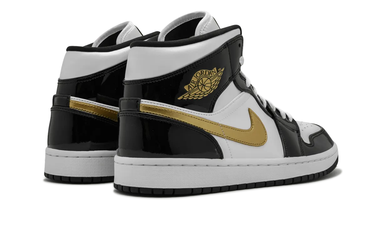 Air Jordan 1 Mid SE "Black Gold Patent Leather" All Outfits