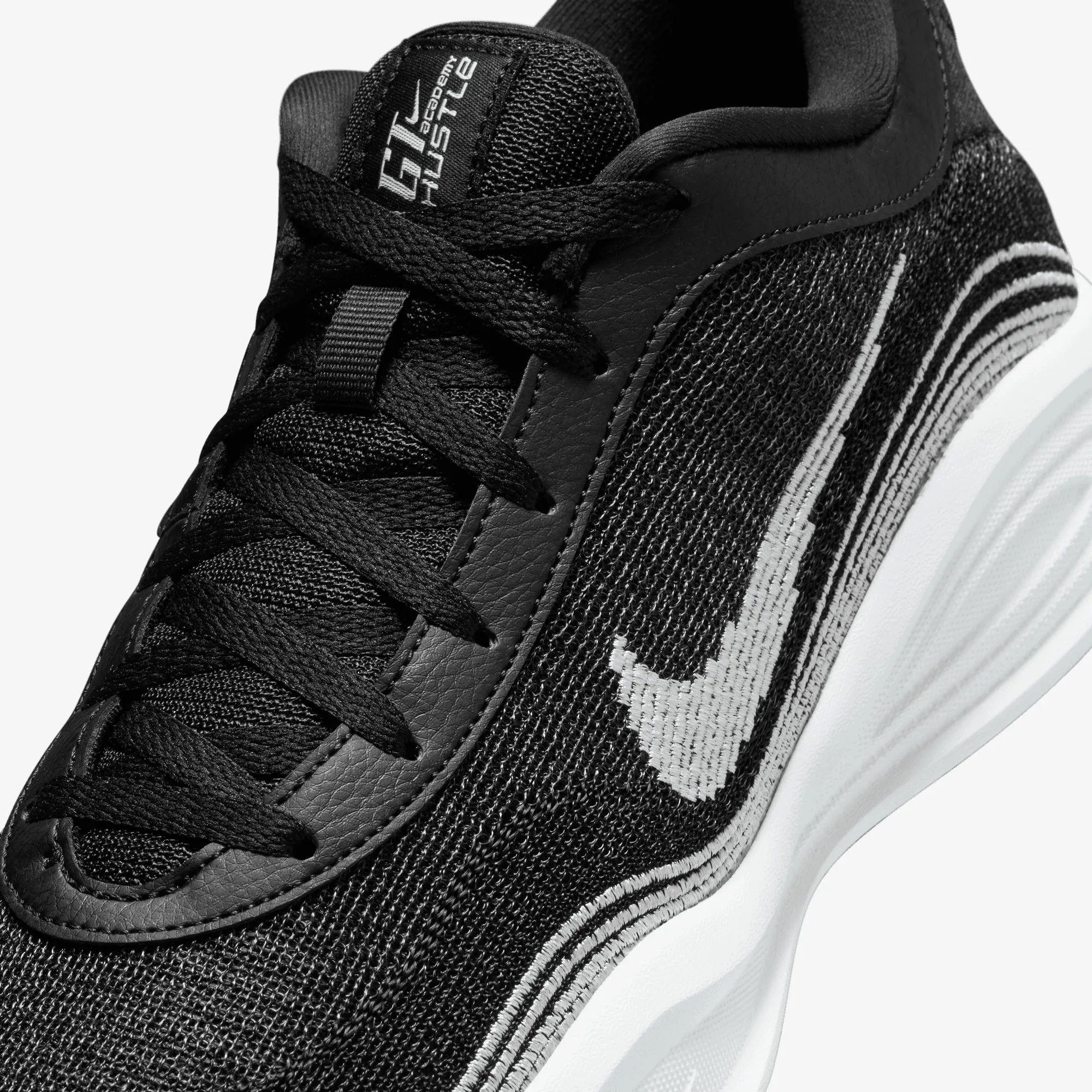 Heel Counter Structure All Terrain Grip Pattern NIKE | G.T. HUSTLE ACADEMY EP { BLACK/WHITE