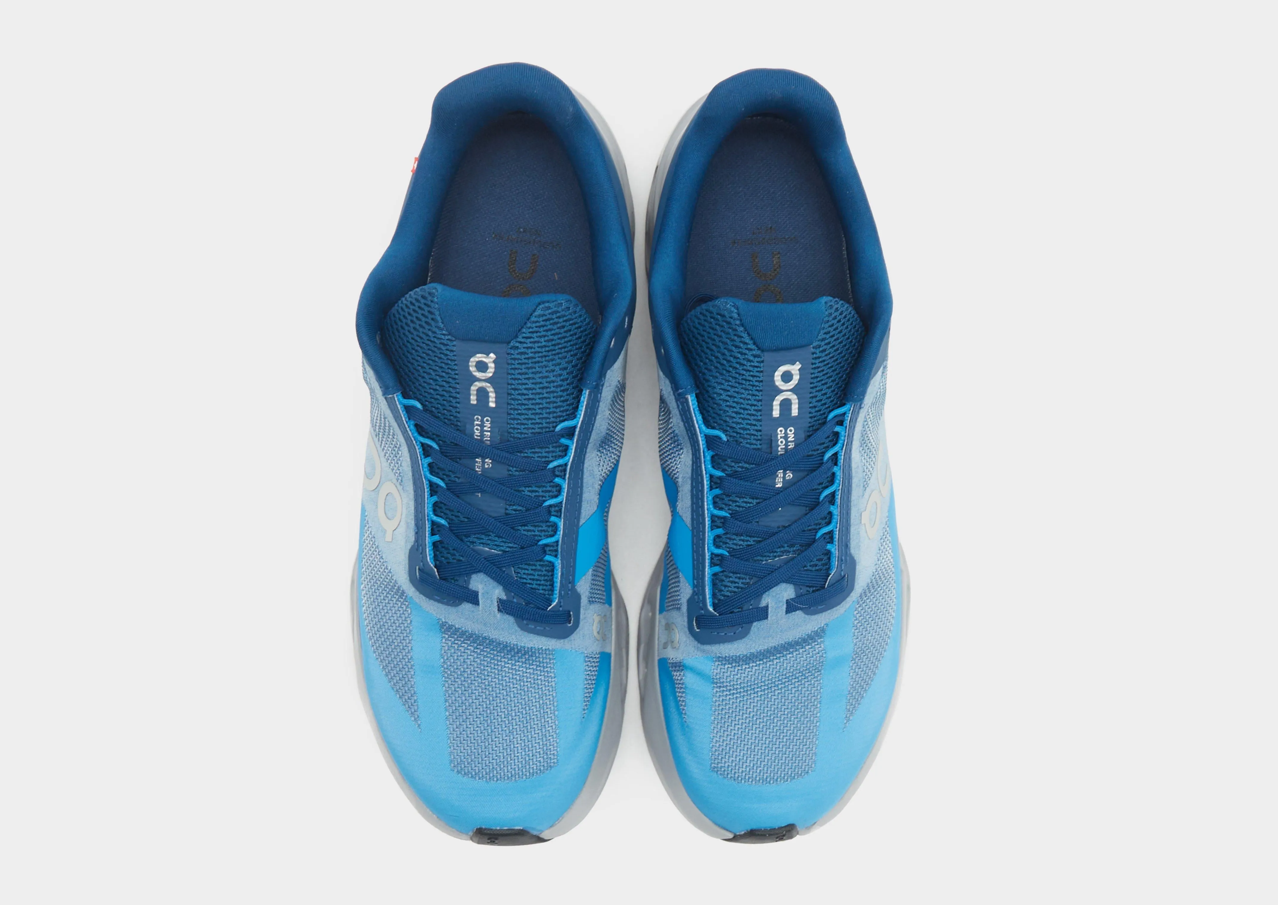 short - distance running shoes Cloudsurfer Next