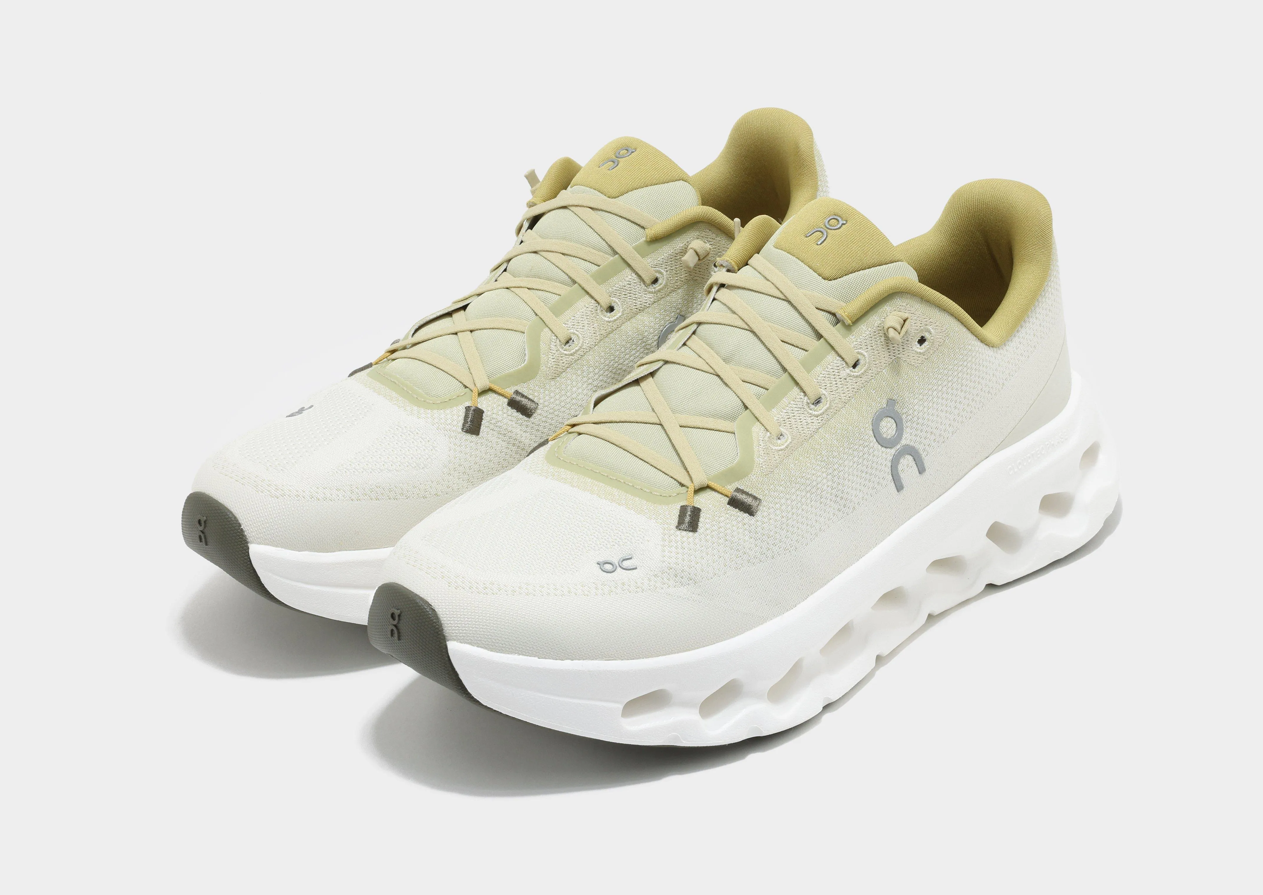 Cloudtilt nylon - feature shoes